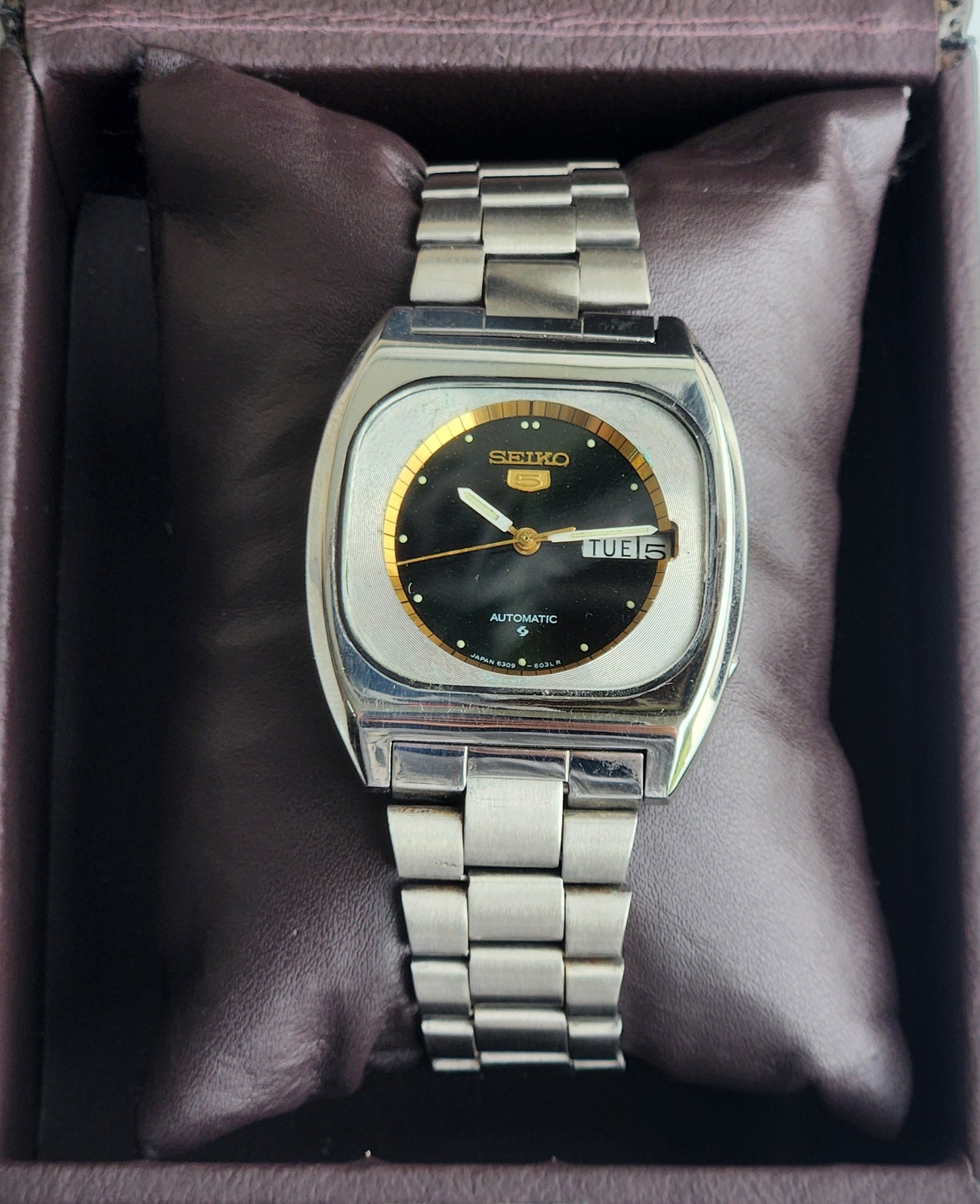 Vintage 1983 Original Seiko 5 Automatic 6309-6030 Black Face 17 Jewels Day-Date Japanese Men's Wrist Watch EG110