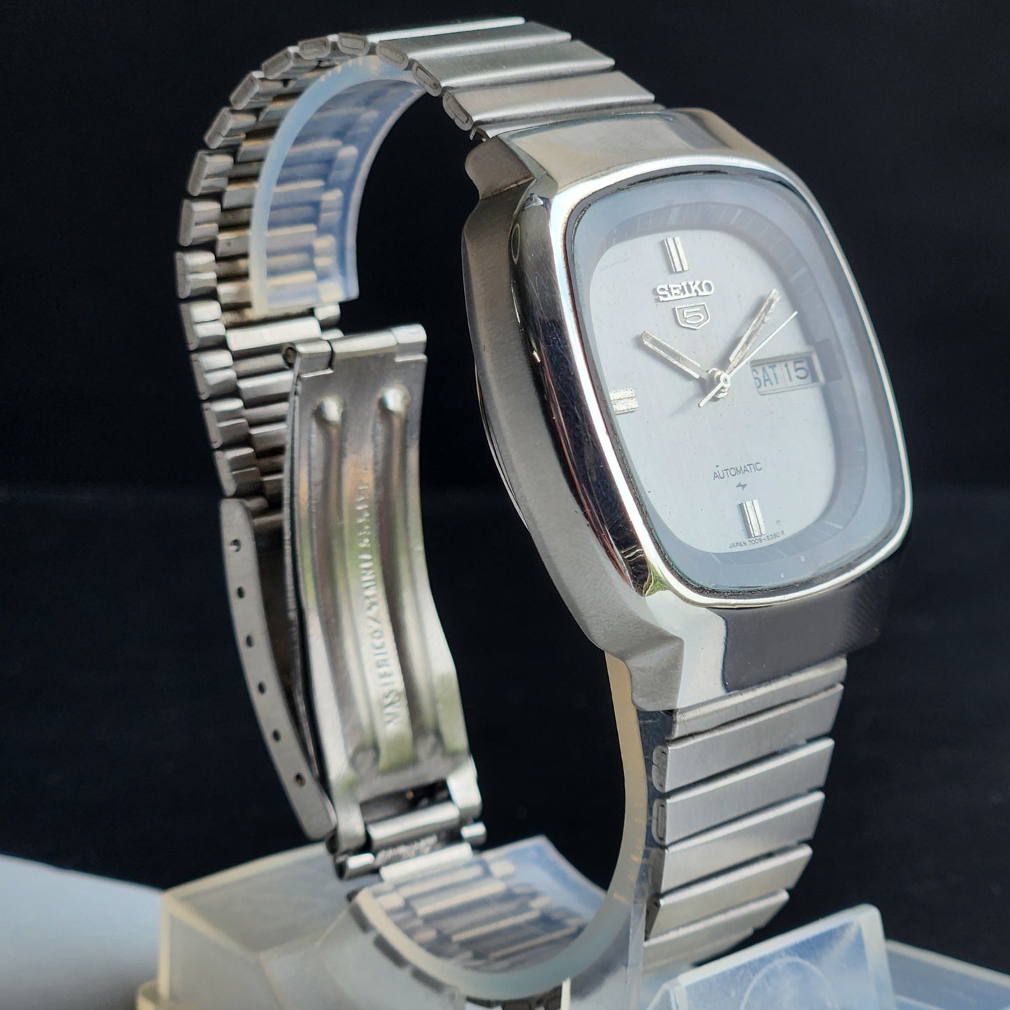 Vintage 1980 Original Seiko 5 Automatic 7009-511A Grey Face 17 Jewels Day-Date Japanese Men's Wrist Watch EG112