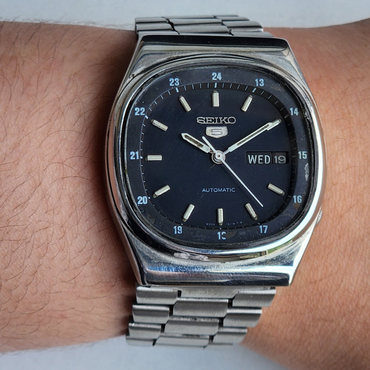 Vintage 1983 Original Seiko 5 Automatic 6309-510A Black Face 17 Jewels Day-Date Japanese Men's Wrist Watch EG113