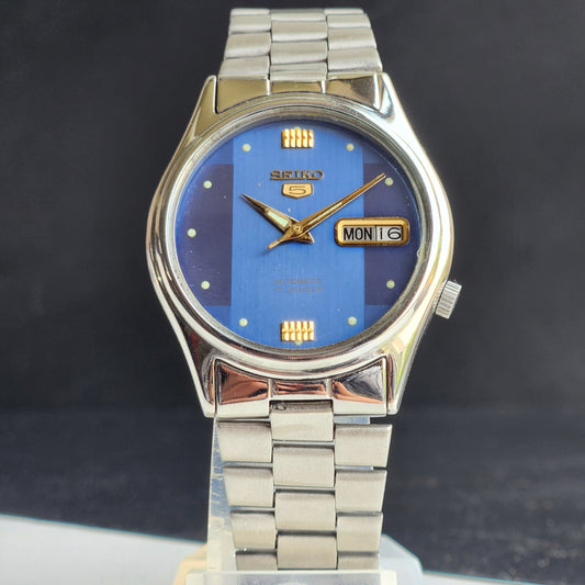 Vintage Original Seiko 5 Automatic 7009 Blue Face 17 Jewels Exhibition Back Day-Date Japanese Men's Wrist Watch EG141