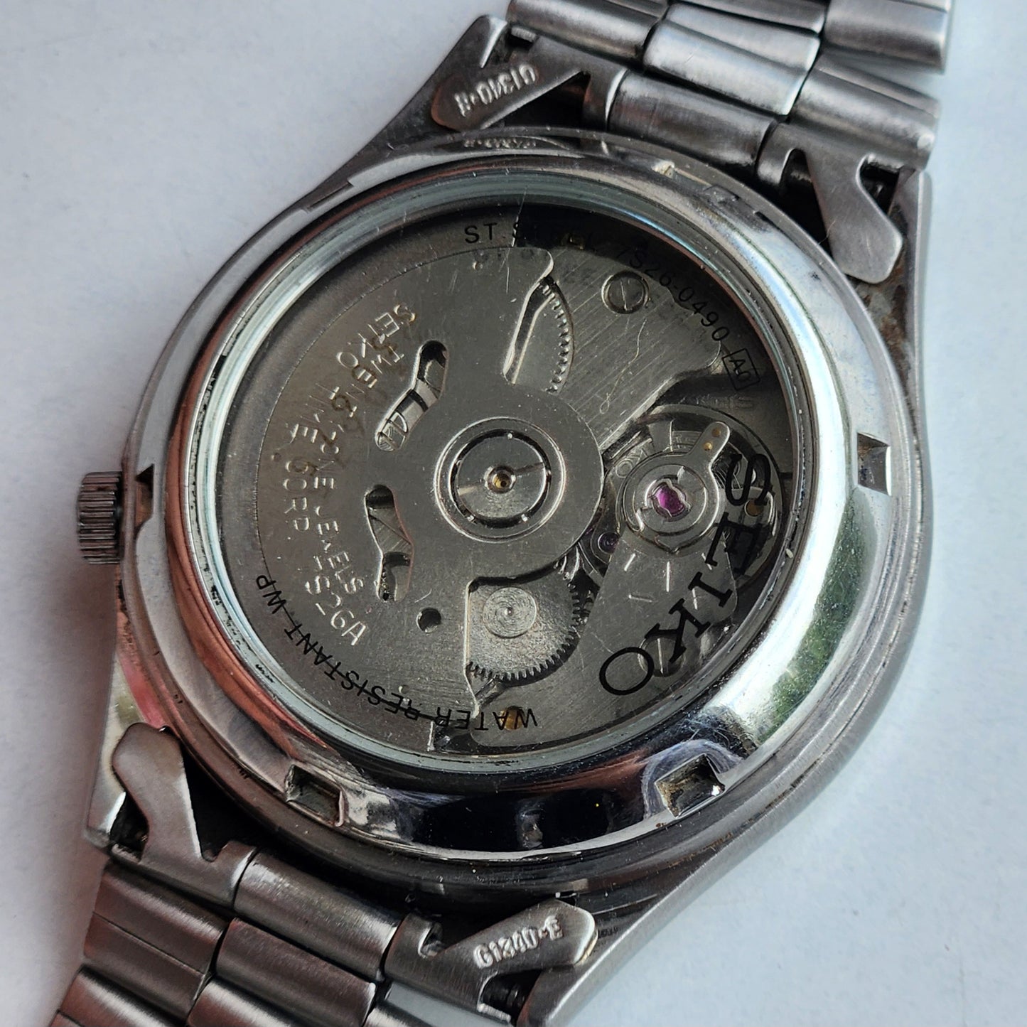Vintage Original Seiko 5 Automatic 7S26-0490 White Face 21 Jewels Exhibition Back Day-Date Japanese Men's Wrist Watch EG141