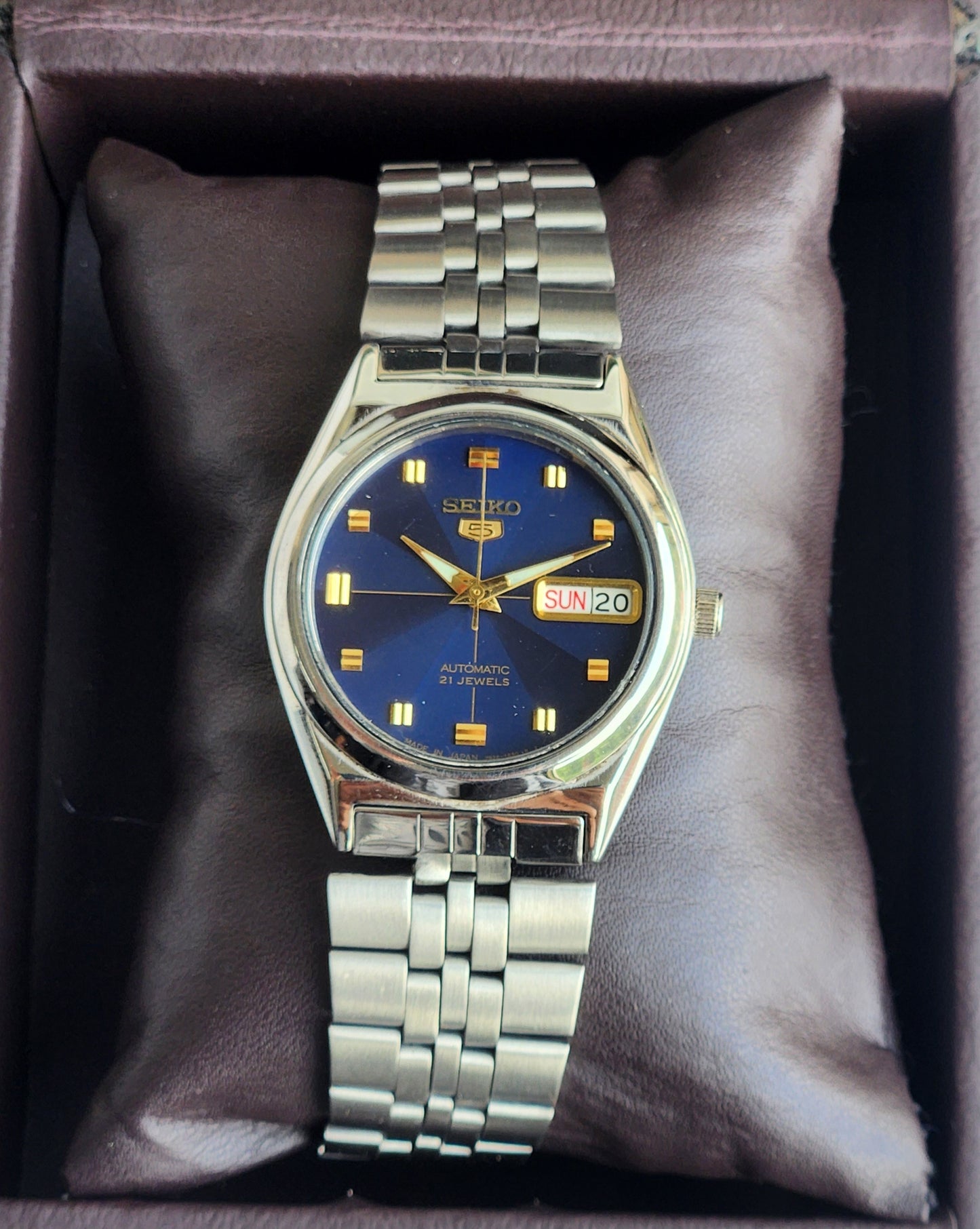 Vintage Original Seiko 5 Automatic 7S26 Blue Face 21 Jewels Exhibition Back Day-Date Japanese Men's Wrist Watch EG142
