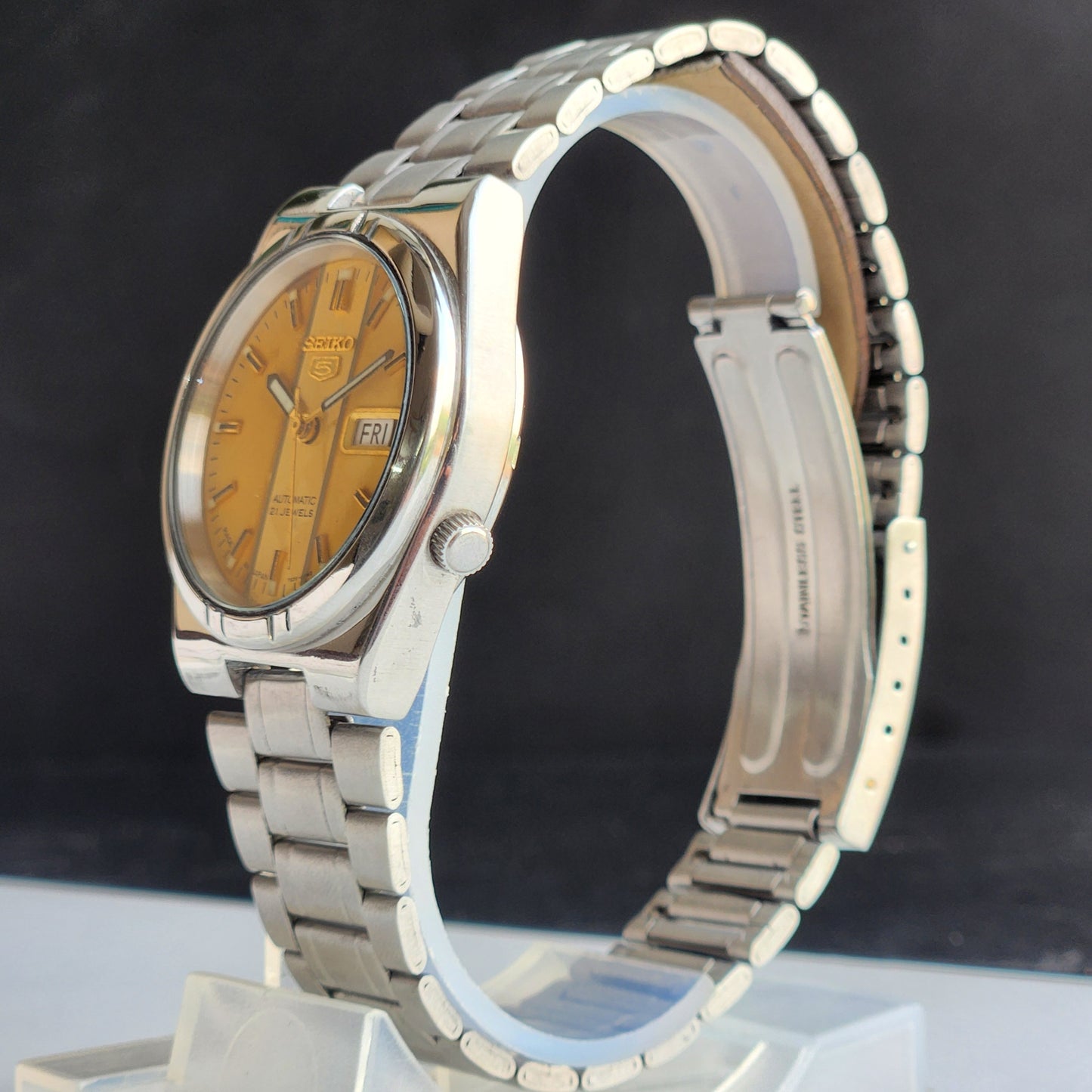 Vintage Original Seiko 5 Automatic 7S26-01Z1 Golden Face 21 Jewels Exhibition Back Day-Date Japanese Men's Wrist Watch EG144