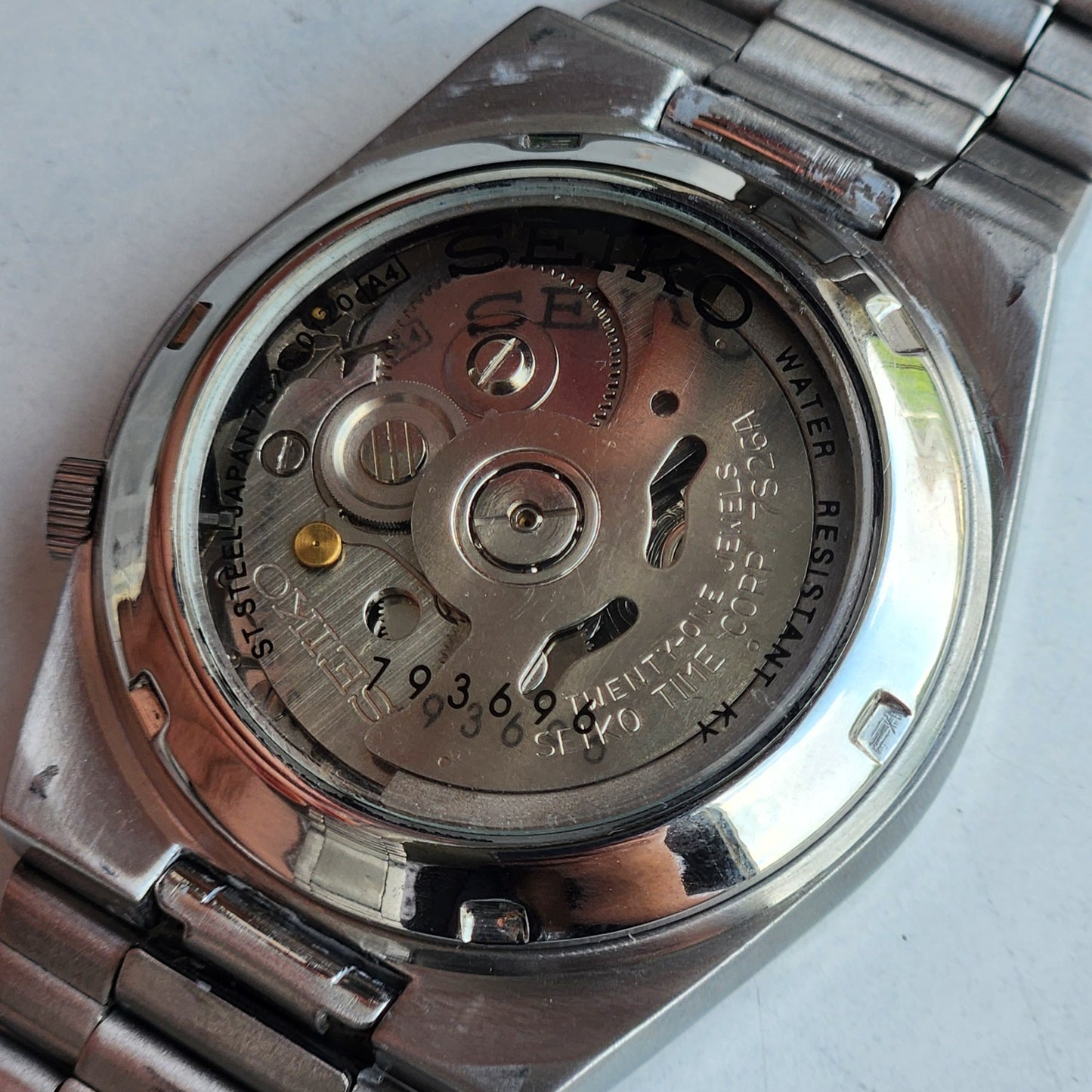 Vintage Original Seiko 5 Automatic 7S26-01Z1 Golden Face 21 Jewels Exhibition Back Day-Date Japanese Men's Wrist Watch EG144
