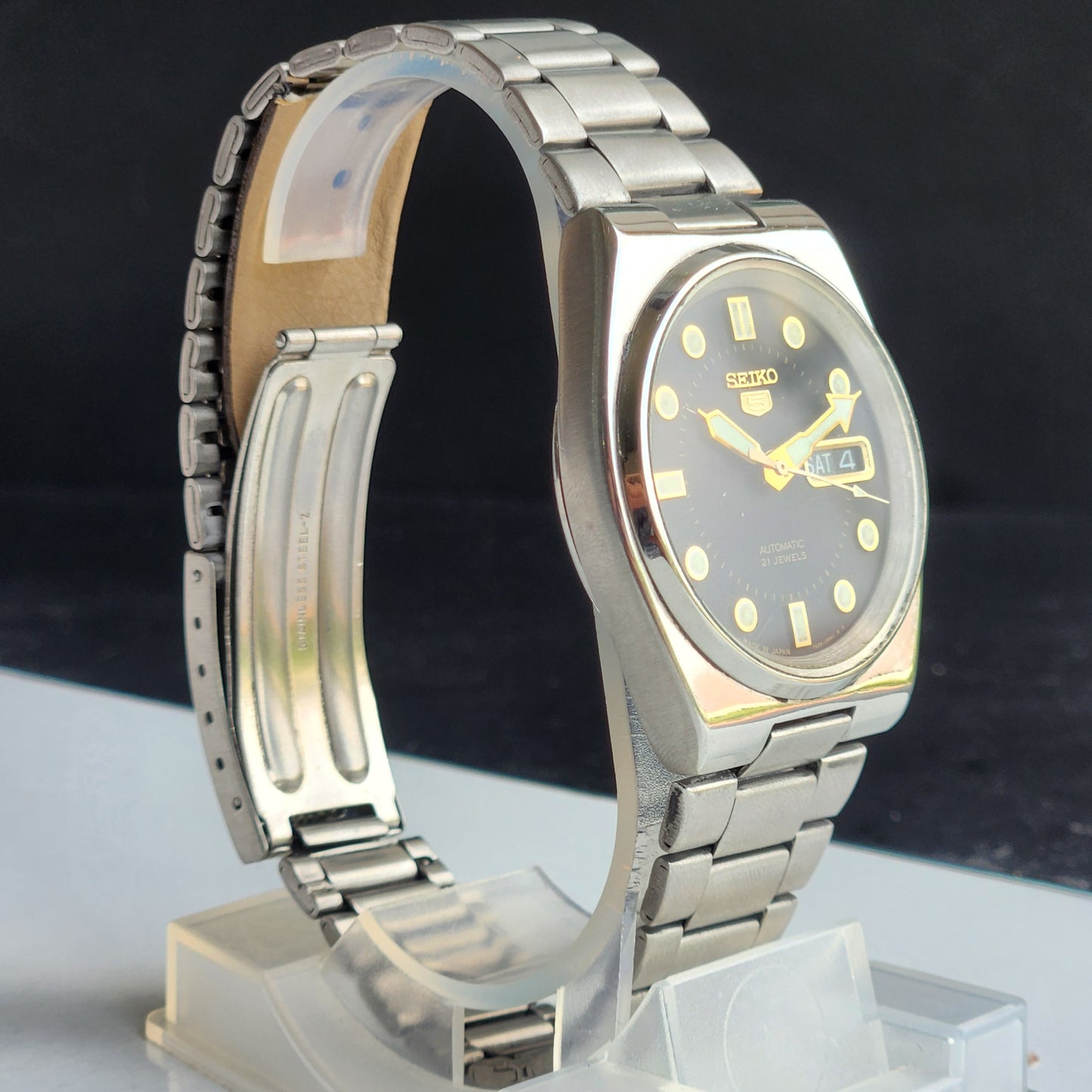 Vintage Original Seiko 5 Automatic 7S26-02V0 Black Face 21 Jewels Exhibition Back Day-Date Japanese Men's Wrist Watch EG145