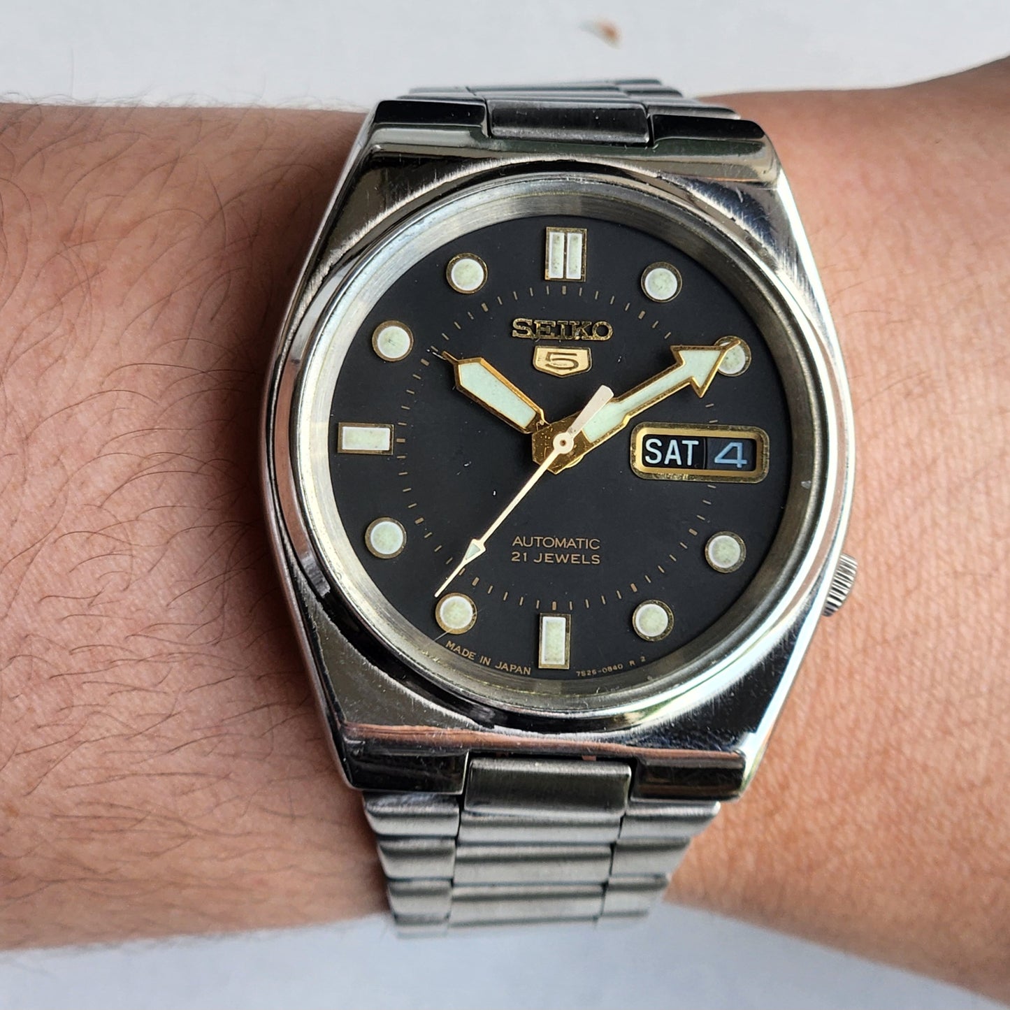 Vintage Original Seiko 5 Automatic 7S26-02V0 Black Face 21 Jewels Exhibition Back Day-Date Japanese Men's Wrist Watch EG145