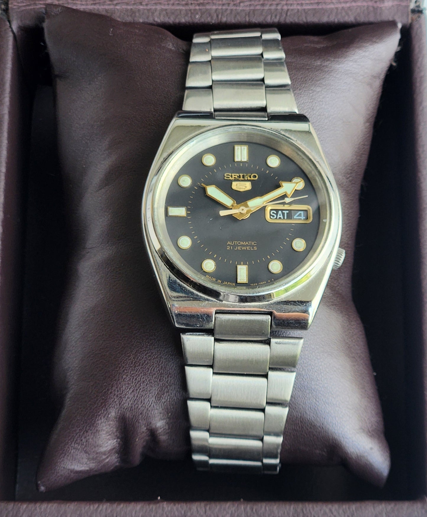 Vintage Original Seiko 5 Automatic 7S26-02V0 Black Face 21 Jewels Exhibition Back Day-Date Japanese Men's Wrist Watch EG145