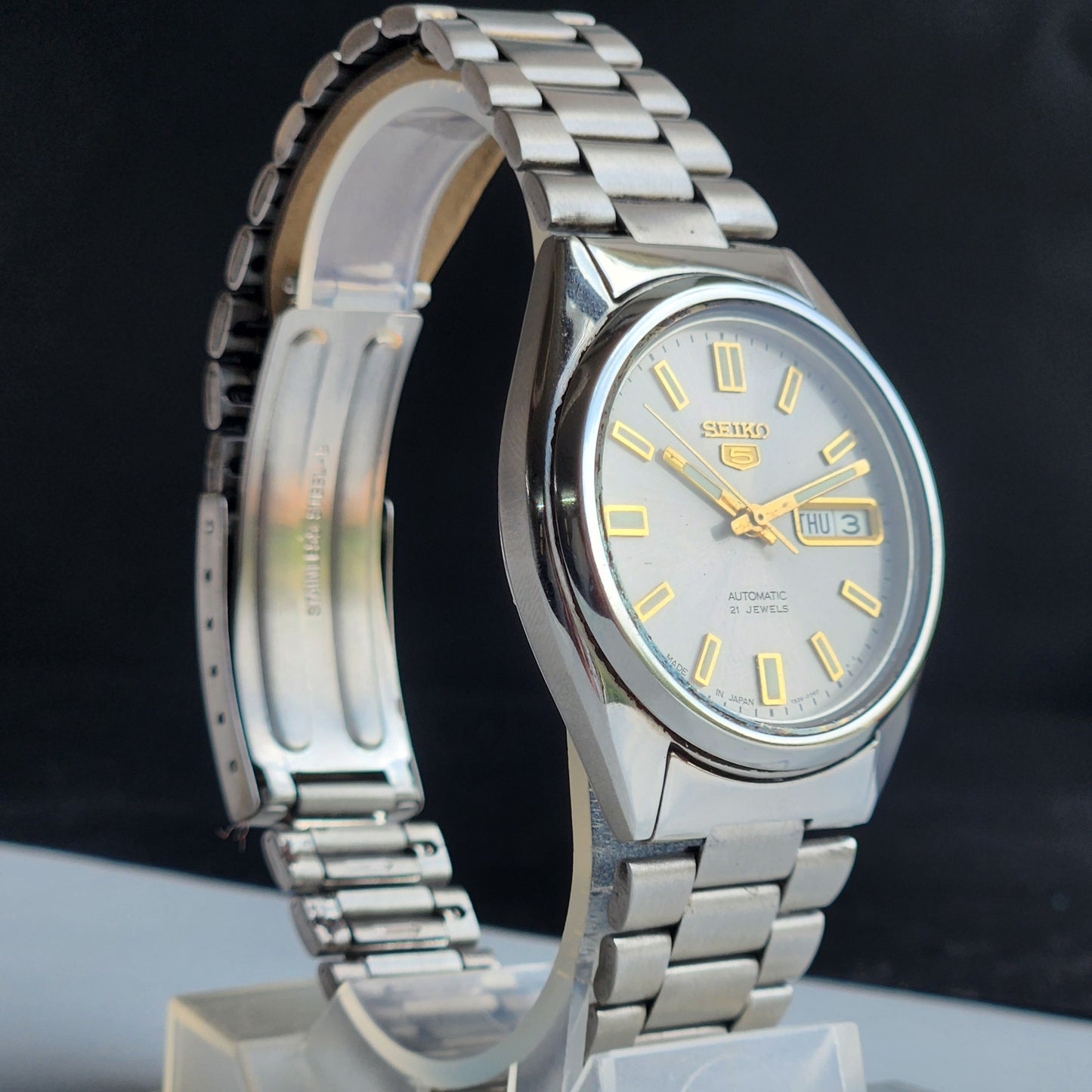 Vintage Original Seiko 5 Automatic 7S26-02V0 Gray Face 21 Jewels Exhibition Back Day-Date Japanese Men's Wrist Watch EG147