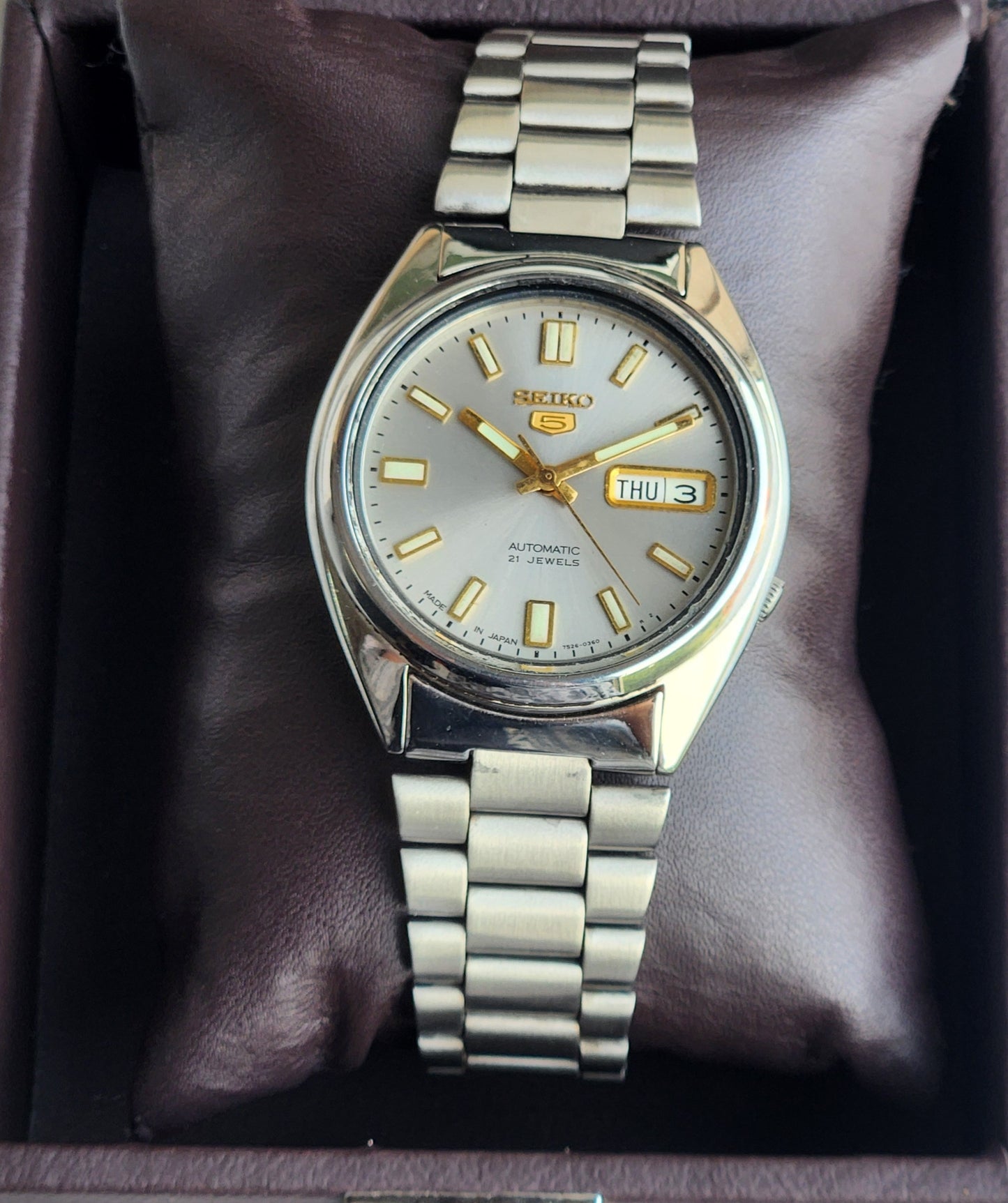 Vintage Original Seiko 5 Automatic 7S26-02V0 Gray Face 21 Jewels Exhibition Back Day-Date Japanese Men's Wrist Watch EG147
