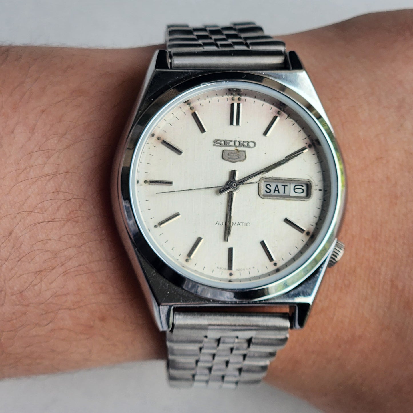 Vintage 1984 Original Seiko 5 Automatic 6309-9900 White Face 17 Jewels Day-Date Japanese Men's Wrist Watch EG118