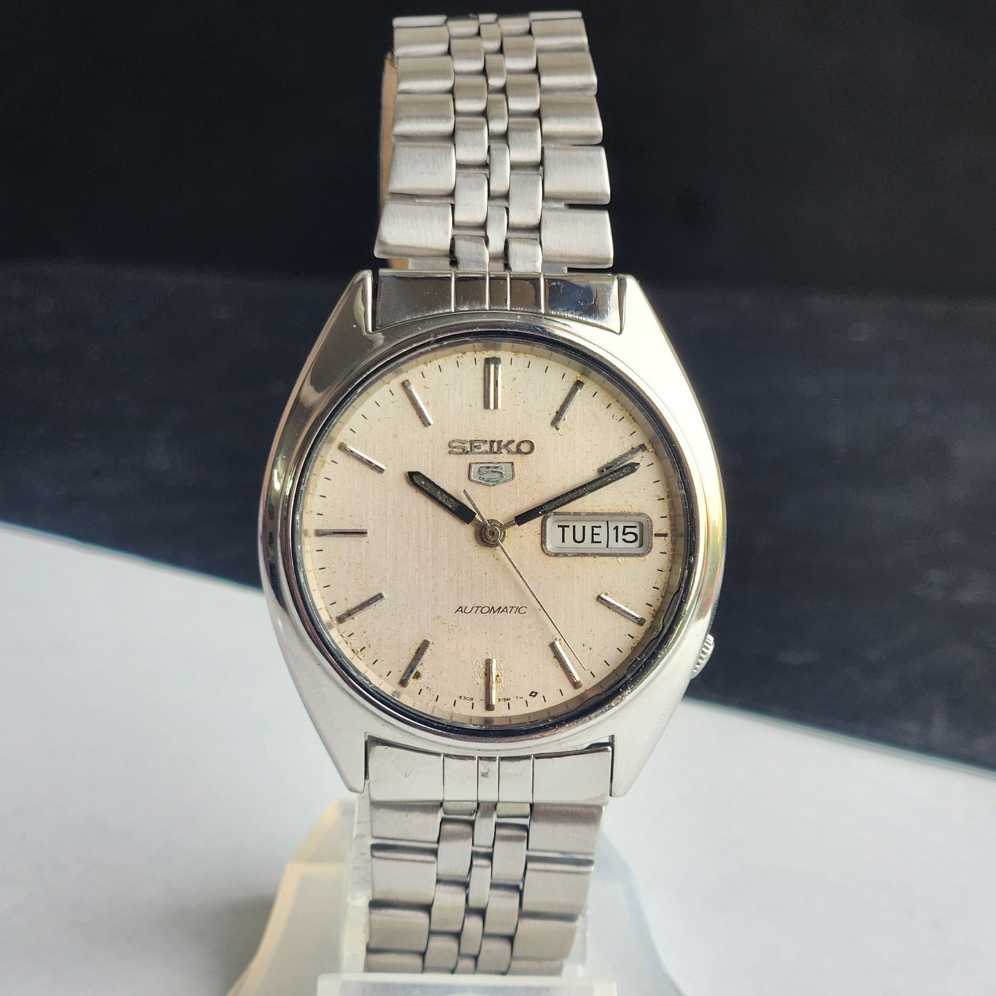 Vintage 1985 Original Seiko 5 Automatic 6309-8840 White Face 17 Jewels Day-Date Japanese Men's Wrist Watch EG120