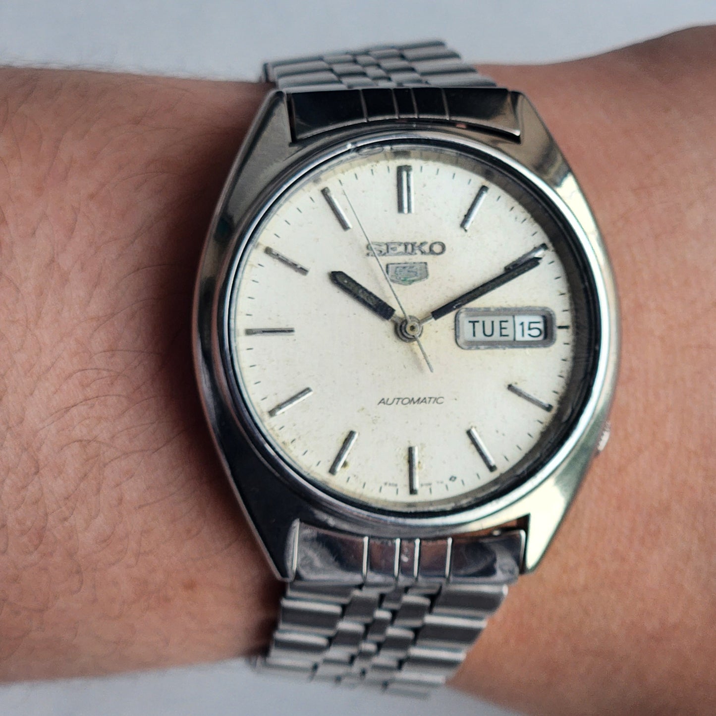 Vintage 1985 Original Seiko 5 Automatic 6309-8840 White Face 17 Jewels Day-Date Japanese Men's Wrist Watch EG120