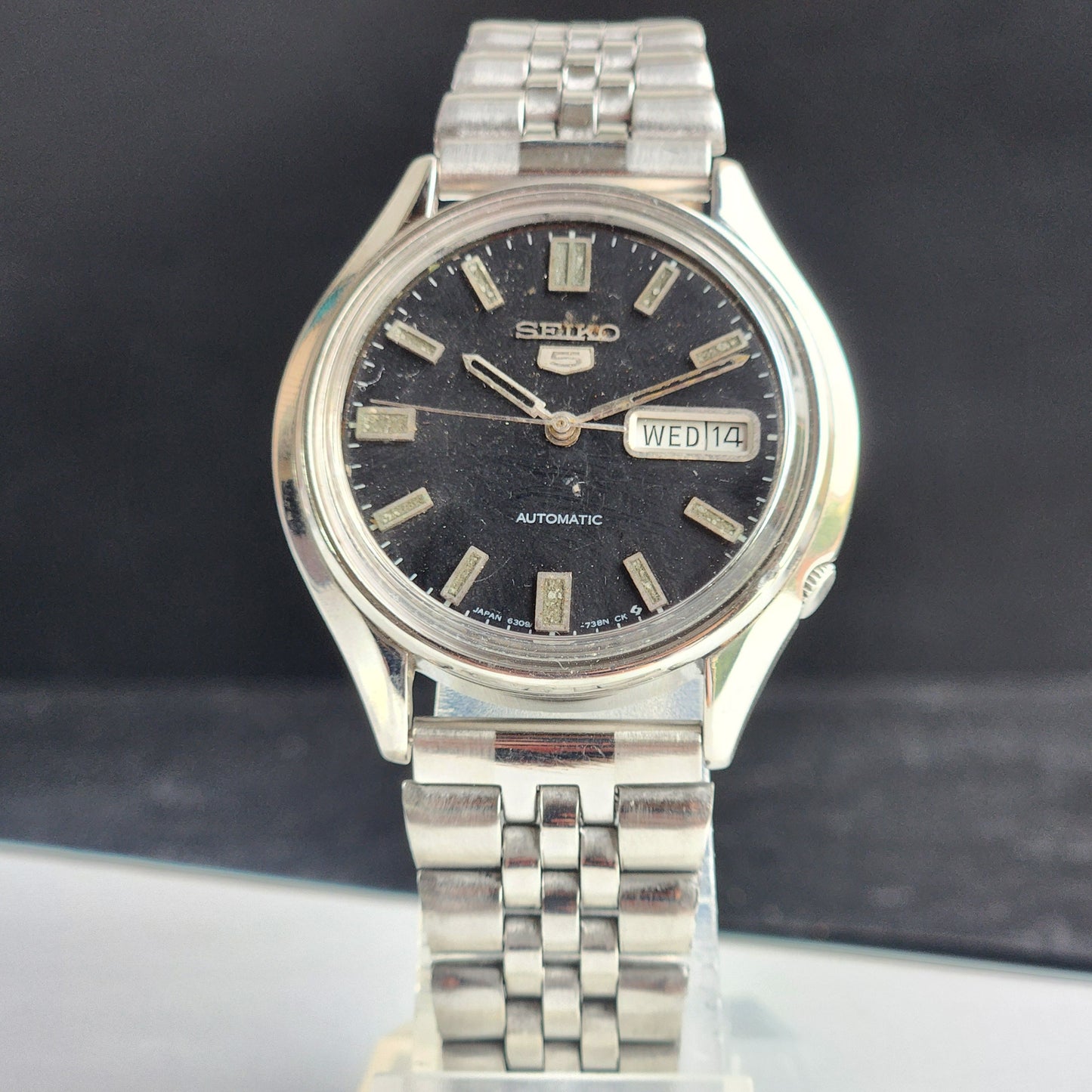 Vintage 1981 Original Seiko 5 Automatic 6309-8230 Black Face 17 Jewels Day-Date Japanese Men's Wrist Watch EG124