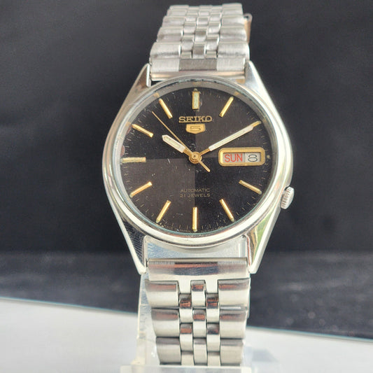 Vintage 1980 Original Seiko 5 Automatic 7009-3061  Black Face 17 Jewels Day-Date Japanese Men's Wrist Watch EG125