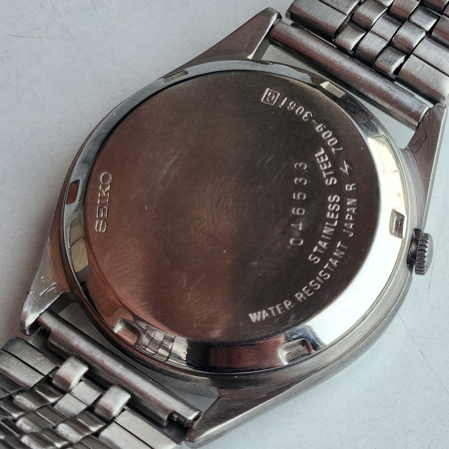 Vintage 1980 Original Seiko 5 Automatic 7009-3061 Black Face 17 Jewels Day-Date Japanese Men's Wrist Watch EG125