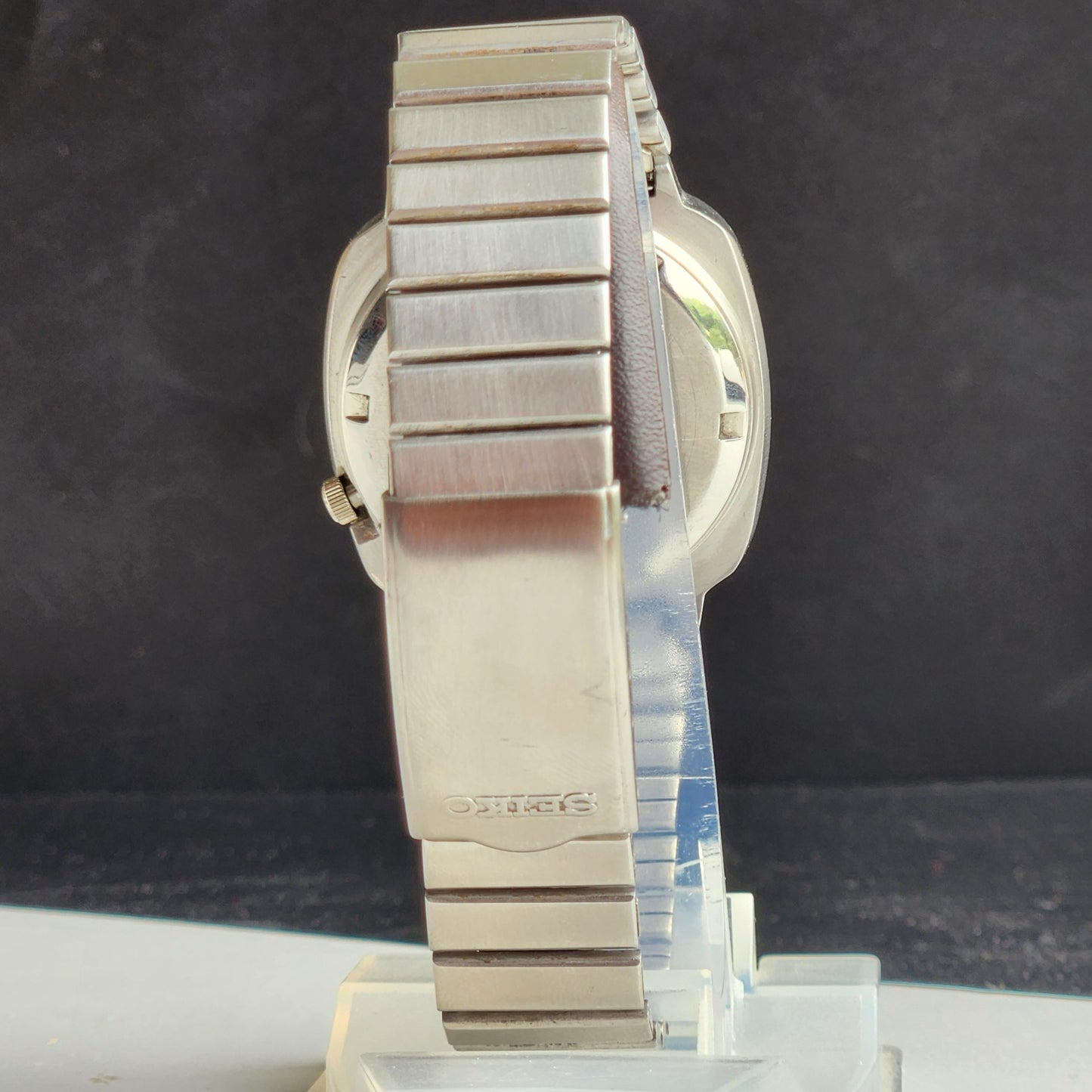Vintage 1981 Original Seiko 5 Automatic 7009-5150 Black Face 17 Jewels Day-Date Japanese Men's Wrist Watch EG130
