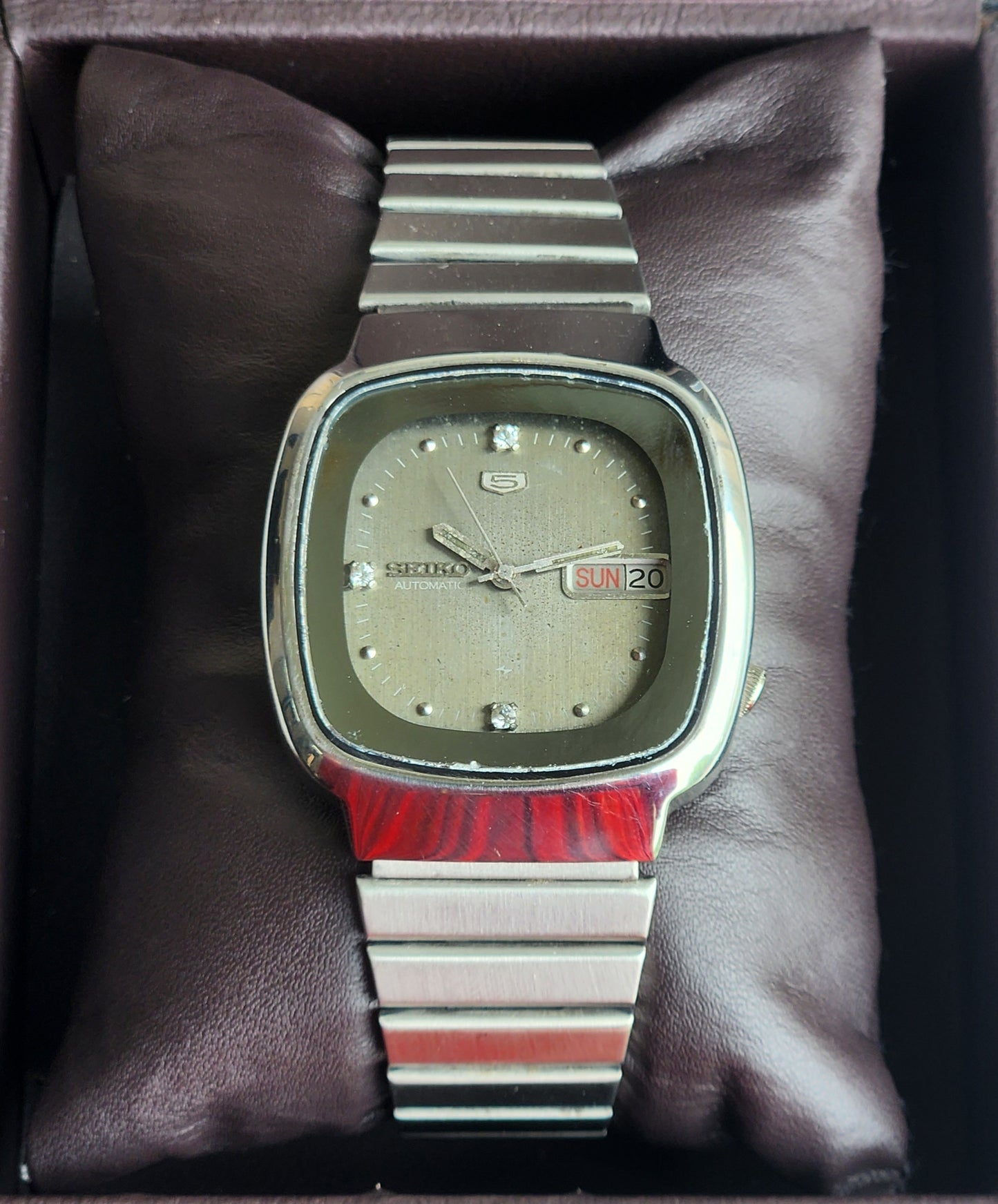 Vintage 1981 Original Seiko 5 Automatic 7009-5150 Black Face 17 Jewels Day-Date Japanese Men's Wrist Watch EG130