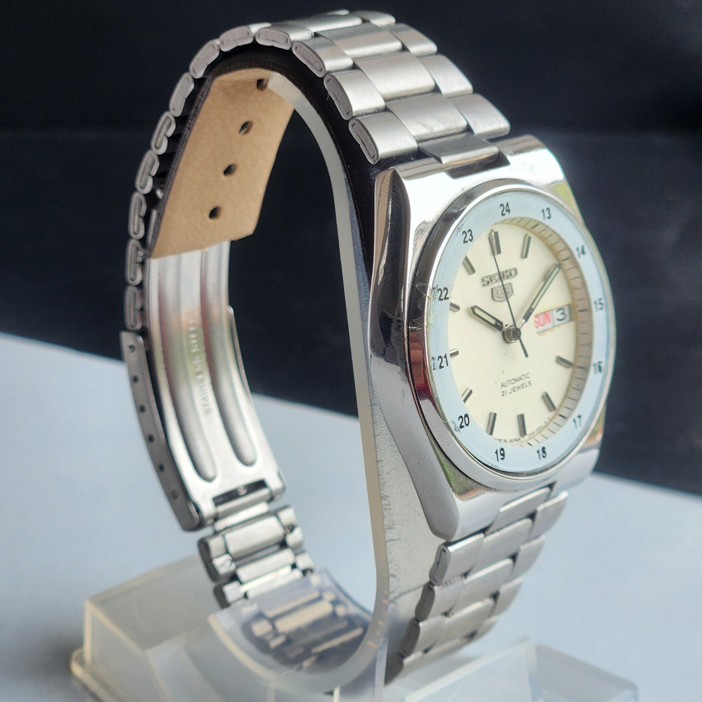 Vintage 1997 Original Seiko 5 Automatic 7S26-3130 White Face 21 Jewels Day-Date Japanese Men's Wrist Watch EG131