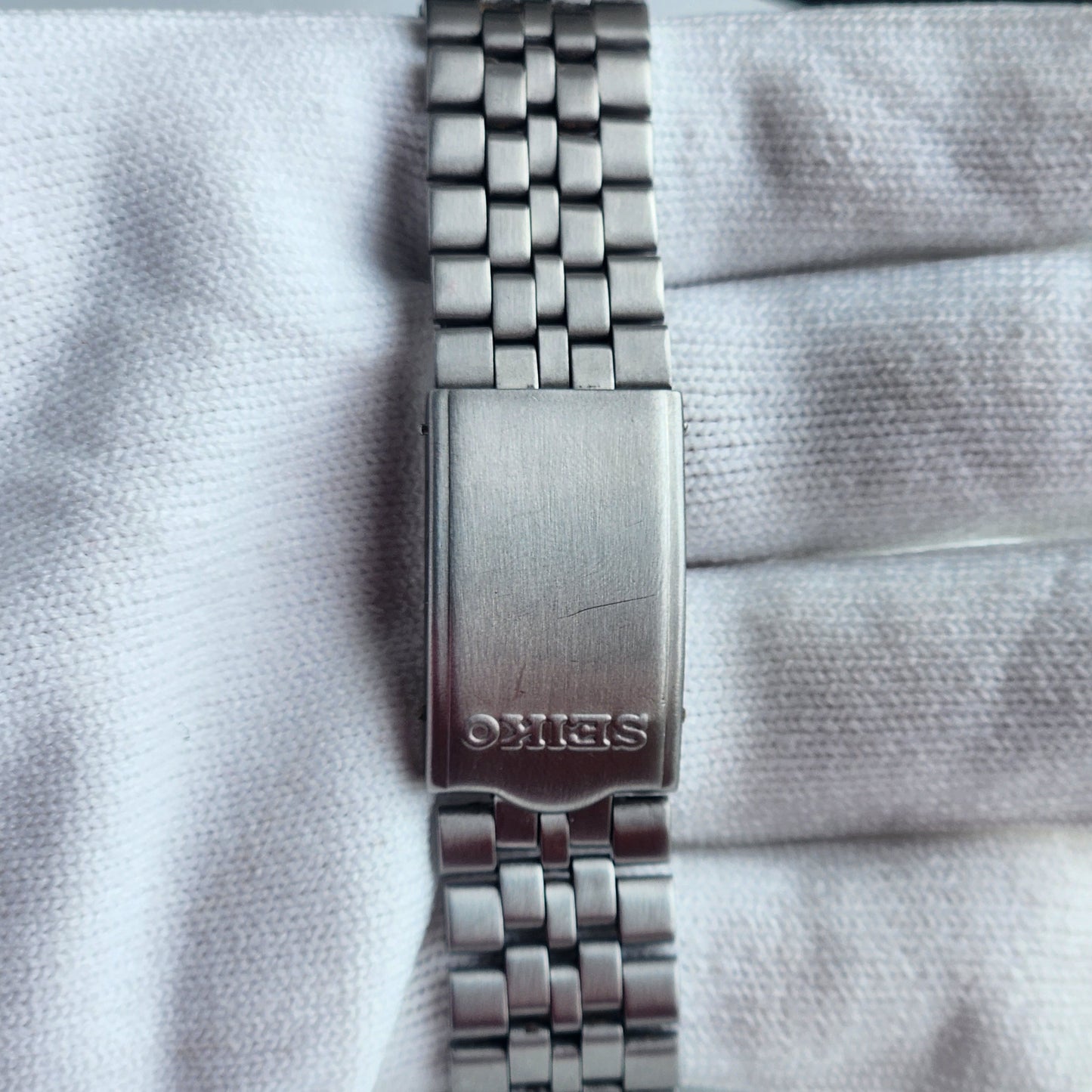 Vintage 1982 Original Seiko 5 Automatic 7009-3170 Black Face 17 Jewels Day-Date Japanese Men's Wrist Watch EG133