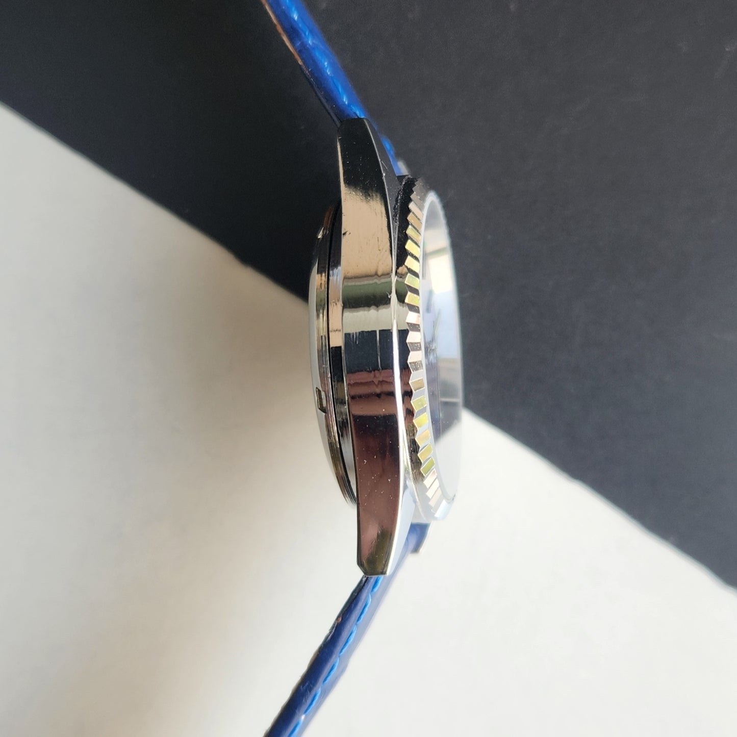 Vintage HMT Kohinoor Hand Winding 17 Jewels Blue Face Fluted Bezel Blue Leather strap Men's Wrist Watch G43