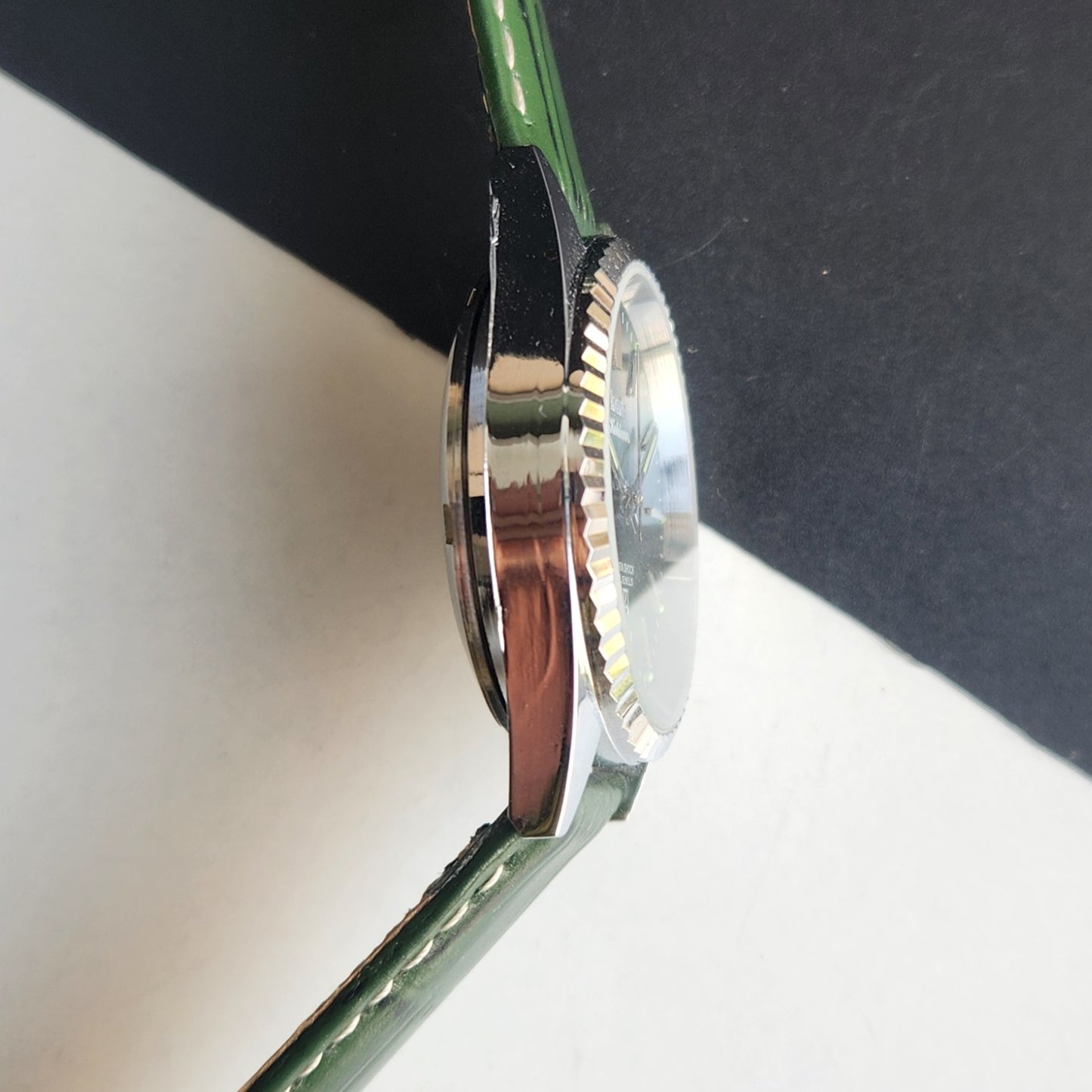 Vintage HMT Kohinoor Hand Winding 17 Jewels Green Face Fluted Bezel Green Leather strap Men's Wrist Watch G41