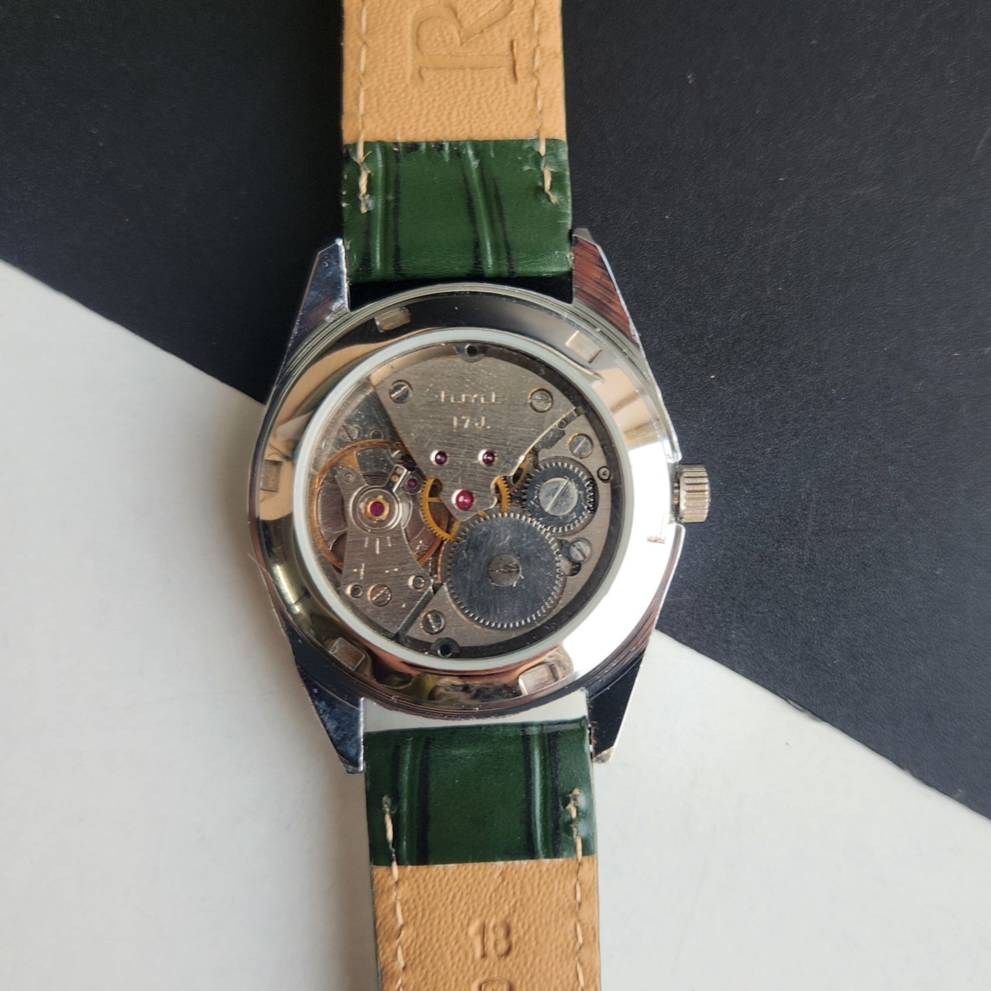 Vintage HMT Kohinoor Hand Winding 17 Jewels Green Face Fluted Bezel Green Leather strap Men's Wrist Watch G41