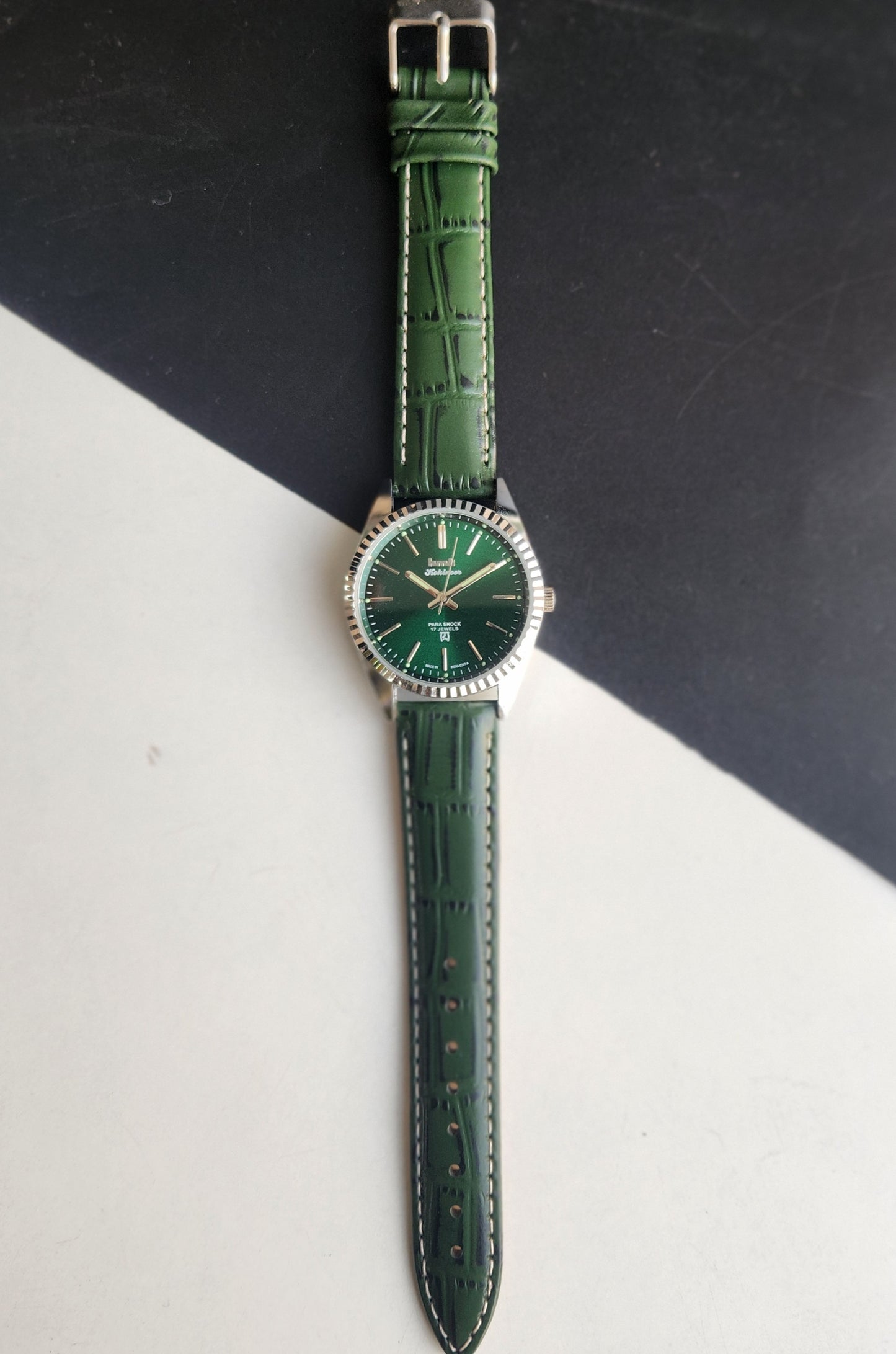 Vintage HMT Kohinoor Hand Winding 17 Jewels Green Face Fluted Bezel Green Leather strap Men's Wrist Watch G41