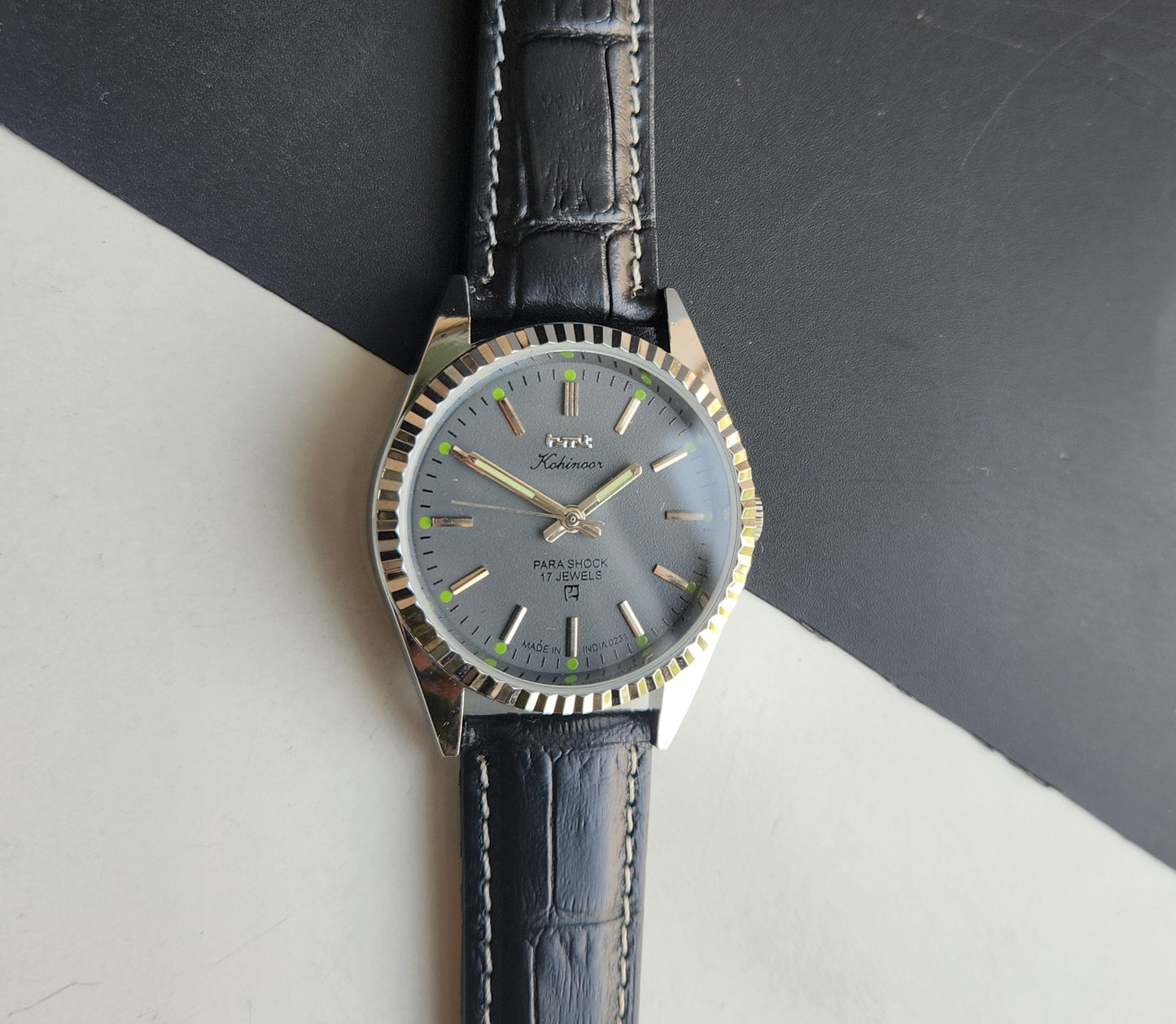 Vintage HMT Kohinoor Hand Winding 17 Jewels Grey Face Fluted Bezel Black Leather strap Men's Wrist Watch G40