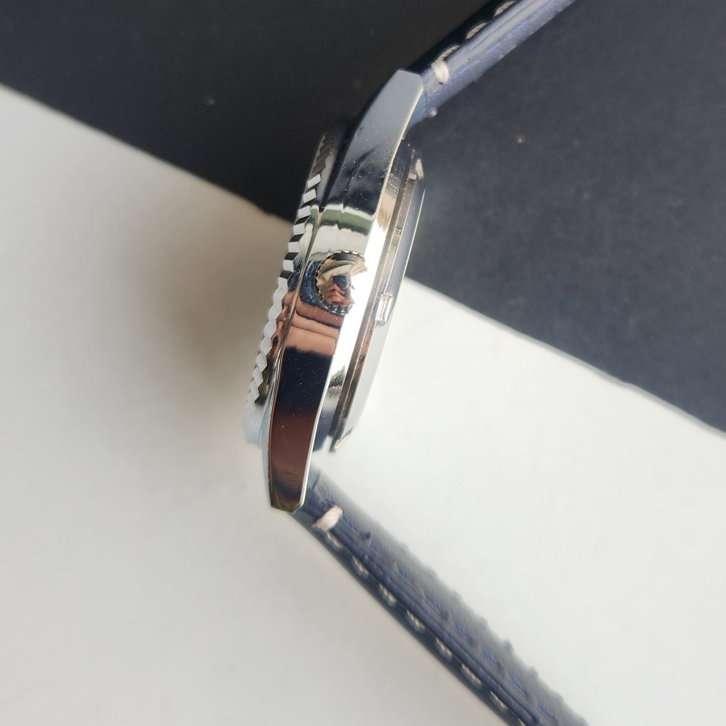 Vintage HMT Kohinoor Hand Winding 17 Jewels Blue Face Fluted Bezel Blue Leather strap Men's Wrist Watch G38