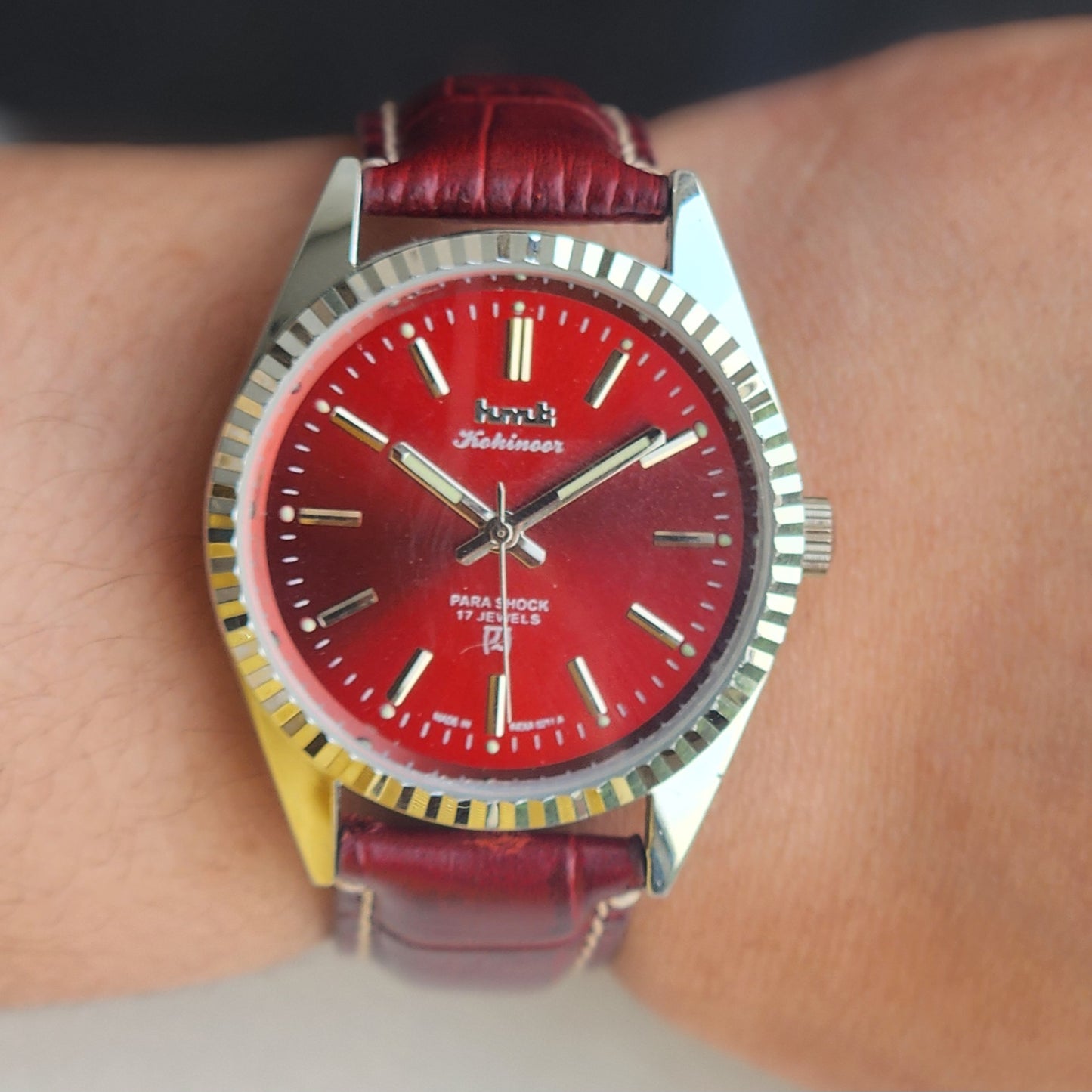 Vintage HMT Kohinoor Hand Winding 17 Jewels Red Face Fluted Bezel Red Leather strap Men's Wrist Watch G45
