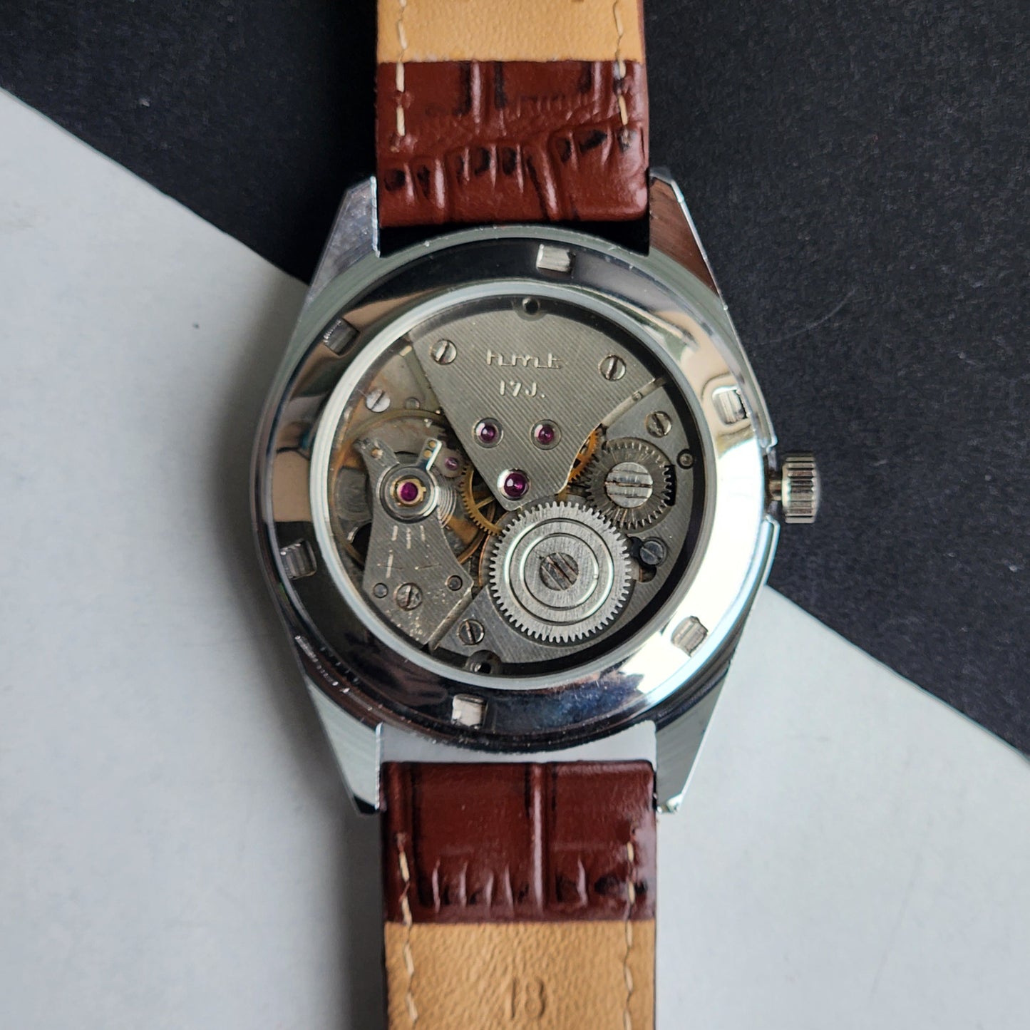 Vintage HMT Kohinoor Hand Winding 17 Jewels Purple Face Fluted Bezel Brown Leather strap Men's Wrist Watch G34
