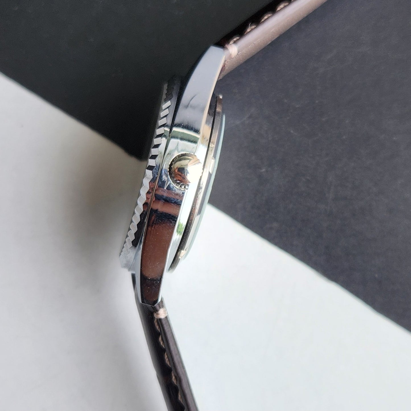 Vintage HMT Kohinoor Hand Winding 17 Jewels Golden Face Fluted Bezel Brown Leather strap Men's Wrist Watch G33