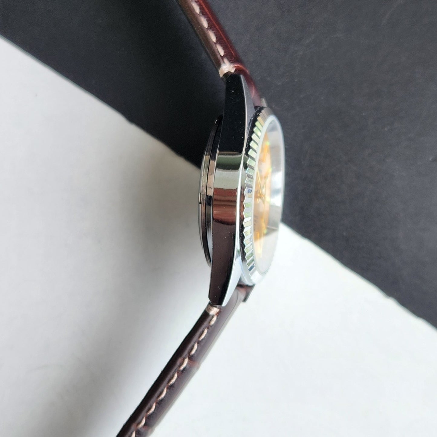Vintage HMT Kohinoor Hand Winding 17 Jewels Golden Face Fluted Bezel Brown Leather strap Men's Wrist Watch G33