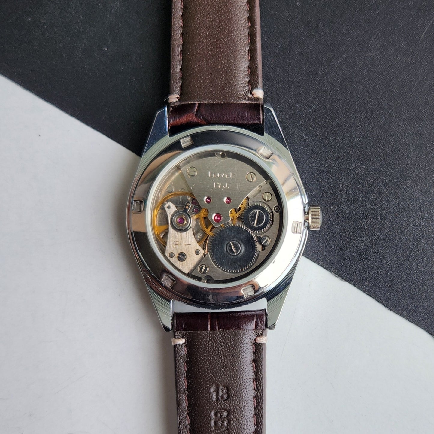 Vintage HMT Kohinoor Hand Winding 17 Jewels Golden Face Fluted Bezel Brown Leather strap Men's Wrist Watch G33