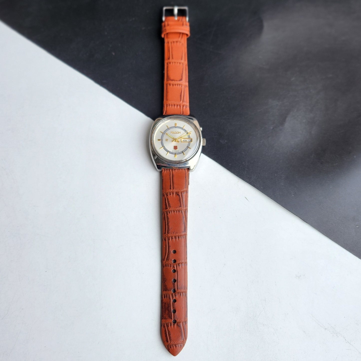 Vintage Original Ricoh R31 Silver Face Automatic 21 Jewels Brown Croco Leather Strap Men's Wrist Watch G26