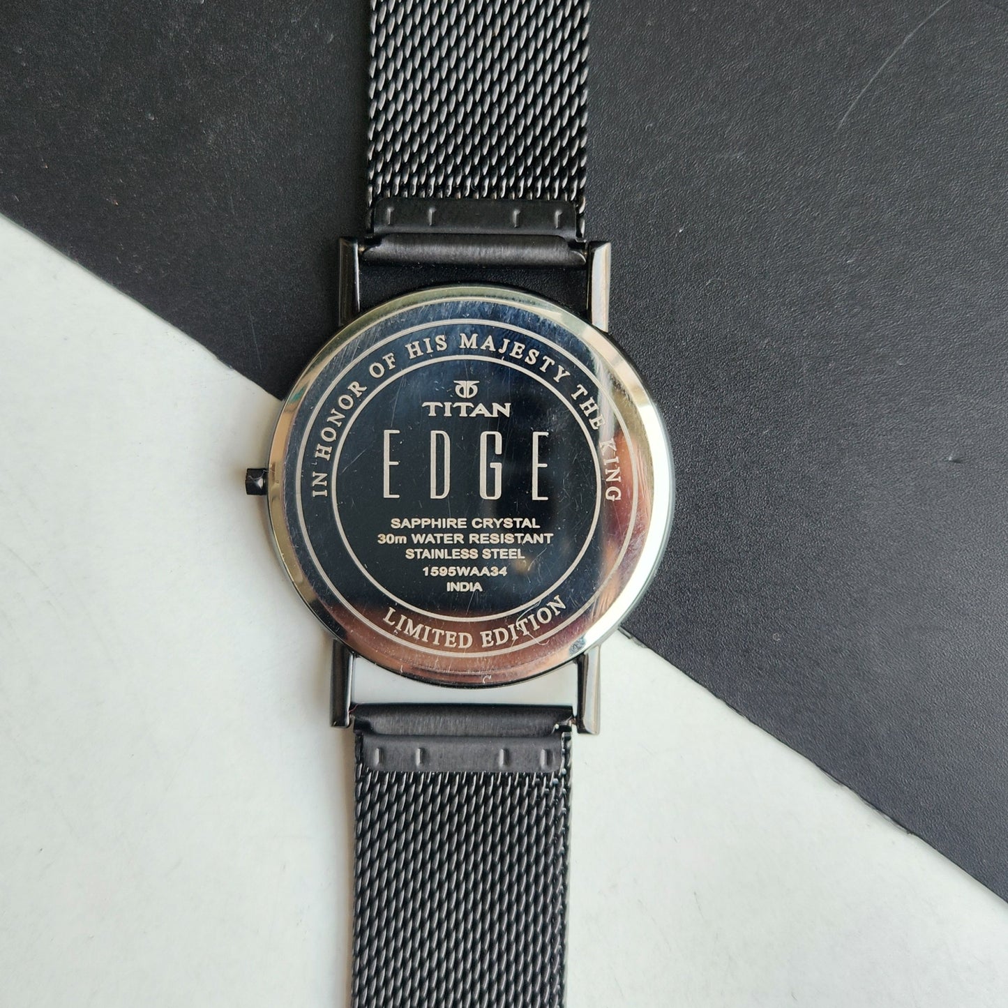 Original TITAN EDGE 1595WAA34 Round Golden Face 37MM Case Men's Watch G86