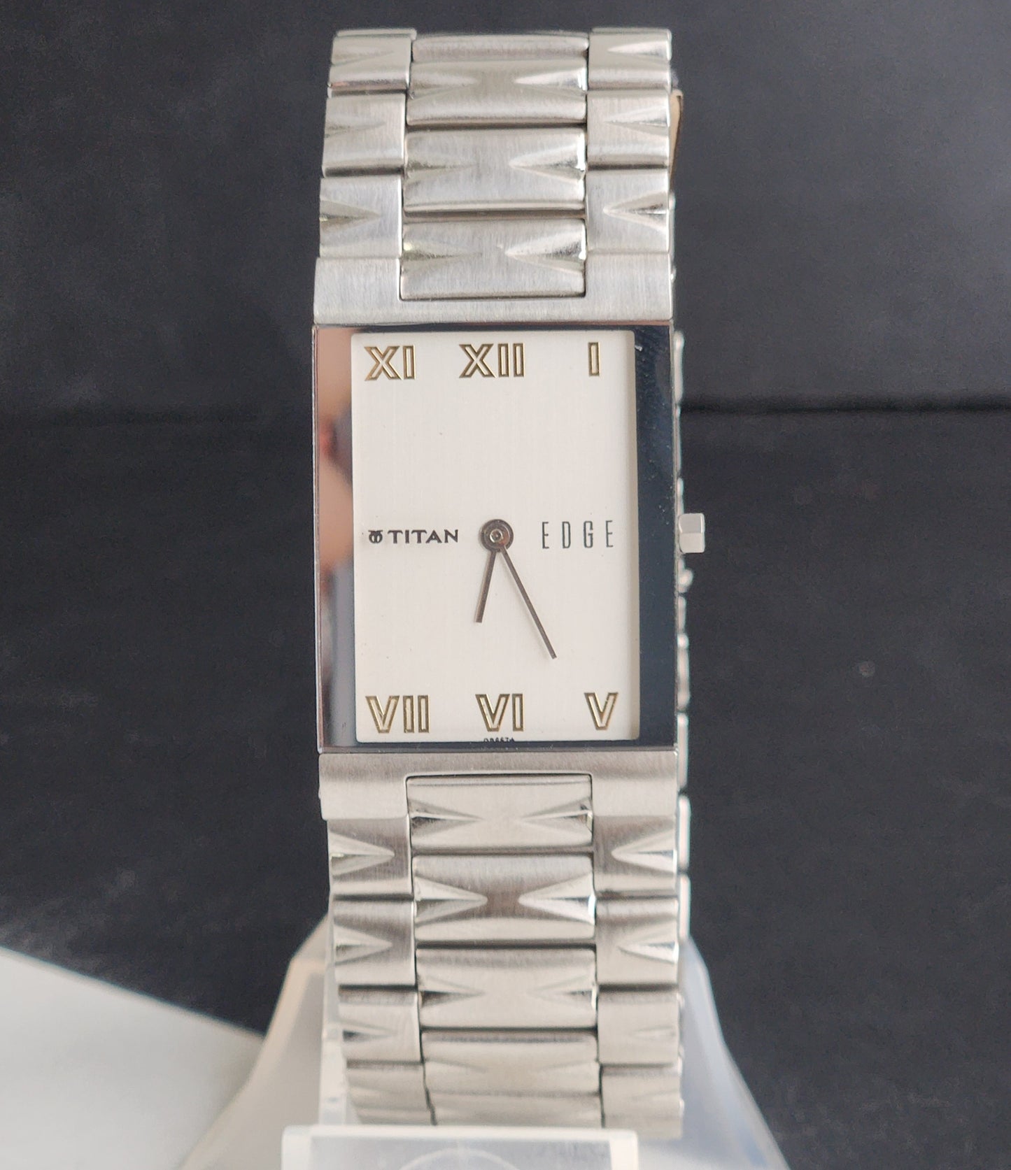 Original TITAN EDGE 1296SBB31 Rectangular White Face 23MM Case Men's Watch G88