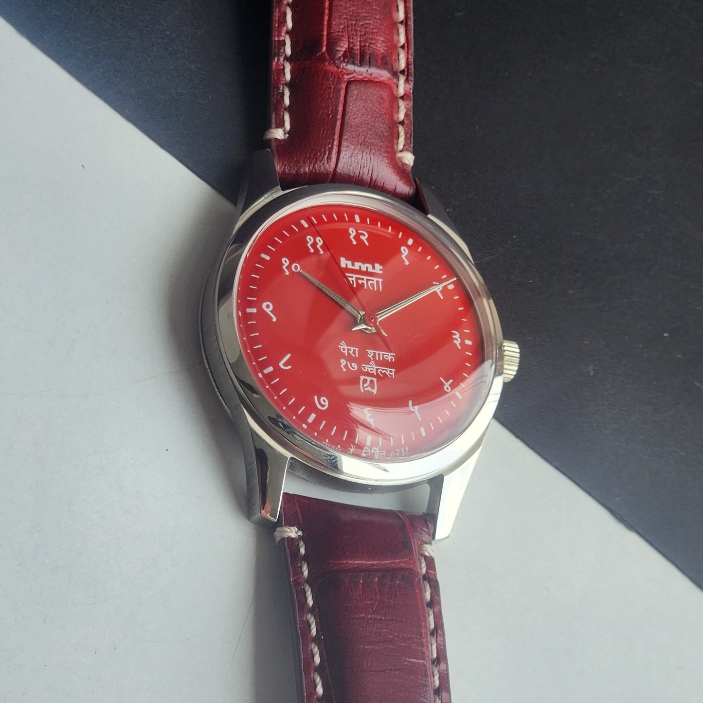 Vintage HMT Janata Devanagari Hand Winding 17 Jewels Red Face 35MM Silver Case Red Leather Strap Men's Wrist Watch G63
