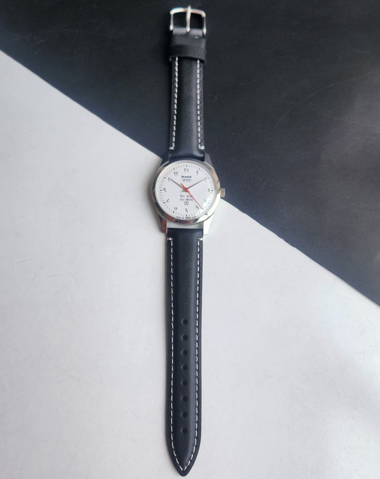 Vintage HMT Janata Devanagari Hand Winding 17 Jewels White Face 35MM Silver Case Black Leather Strap Men's Wrist Watch G64