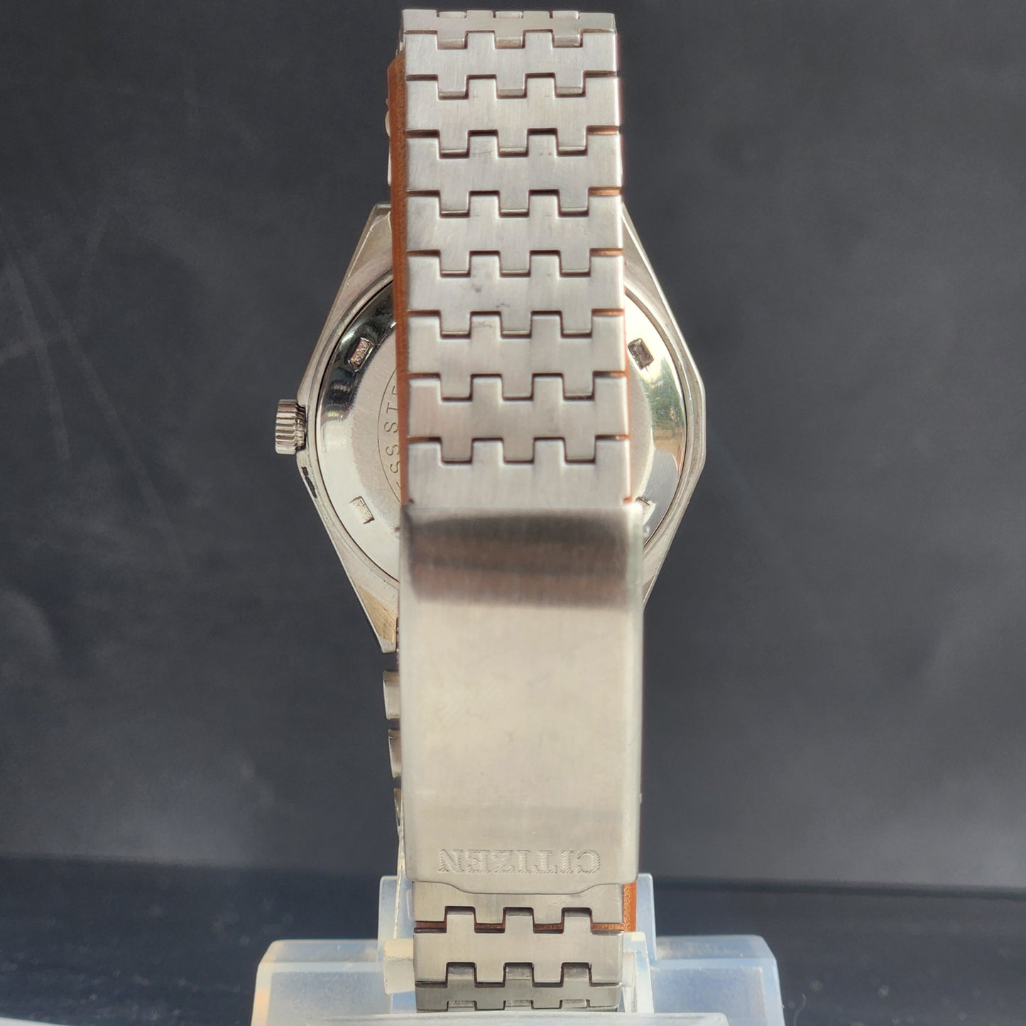 Vintage 1981 Original Citizen Automatic 8200 Blue Face 21 Jewels Day-Date Japanese Men's Wrist Watch ET02