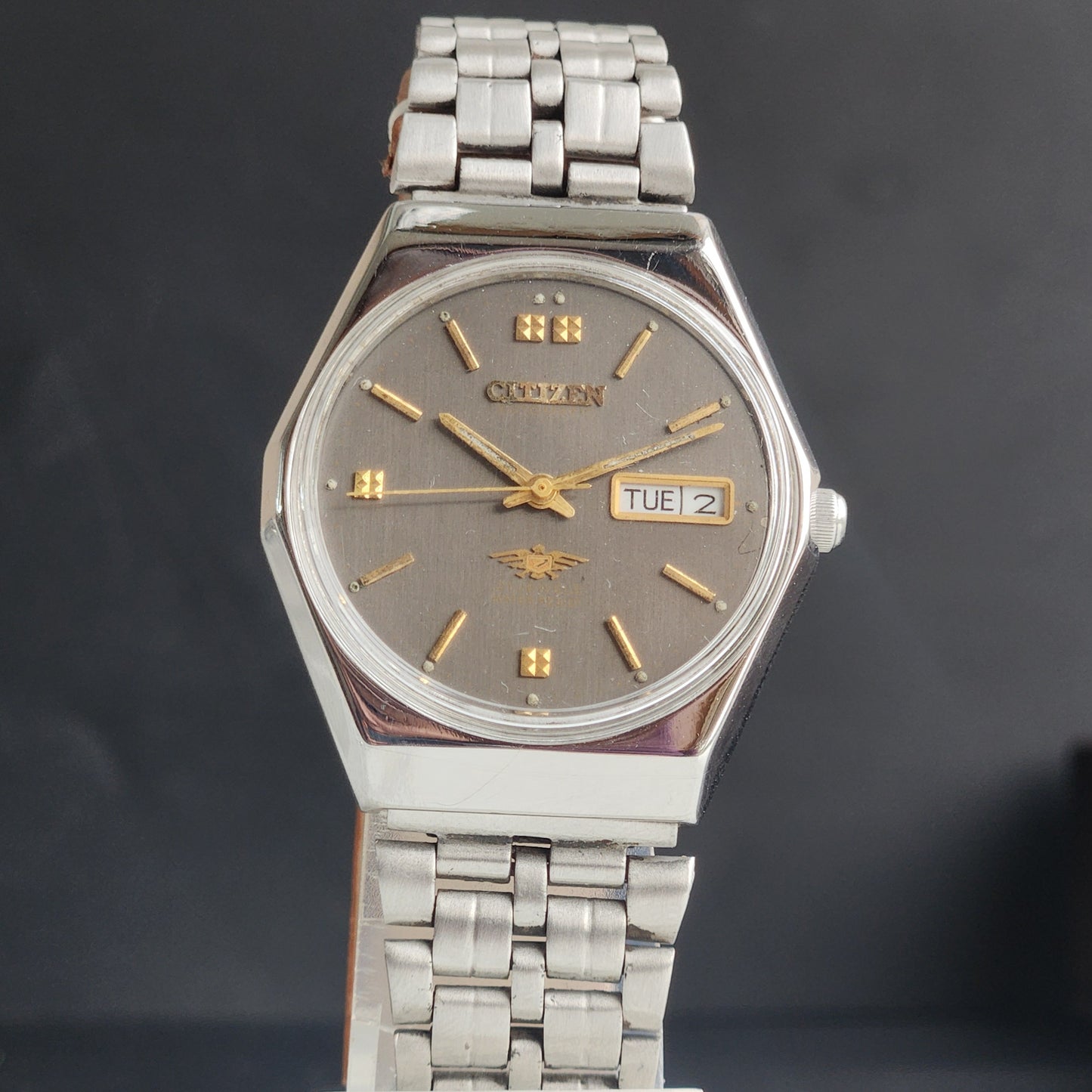 Vintage 1986 Original Citizen Automatic 8200 Grey Face 21 Jewels Day-Date Japanese Men's Wrist Watch ET04