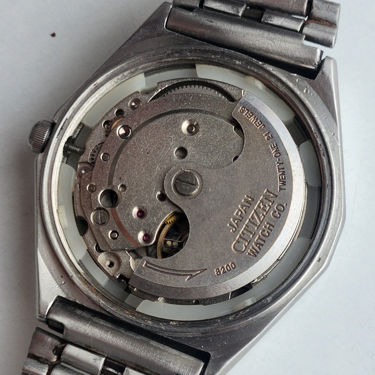 Vintage 1986 Original Citizen Automatic 8200 Grey Face 21 Jewels Day-Date Japanese Men's Wrist Watch ET04
