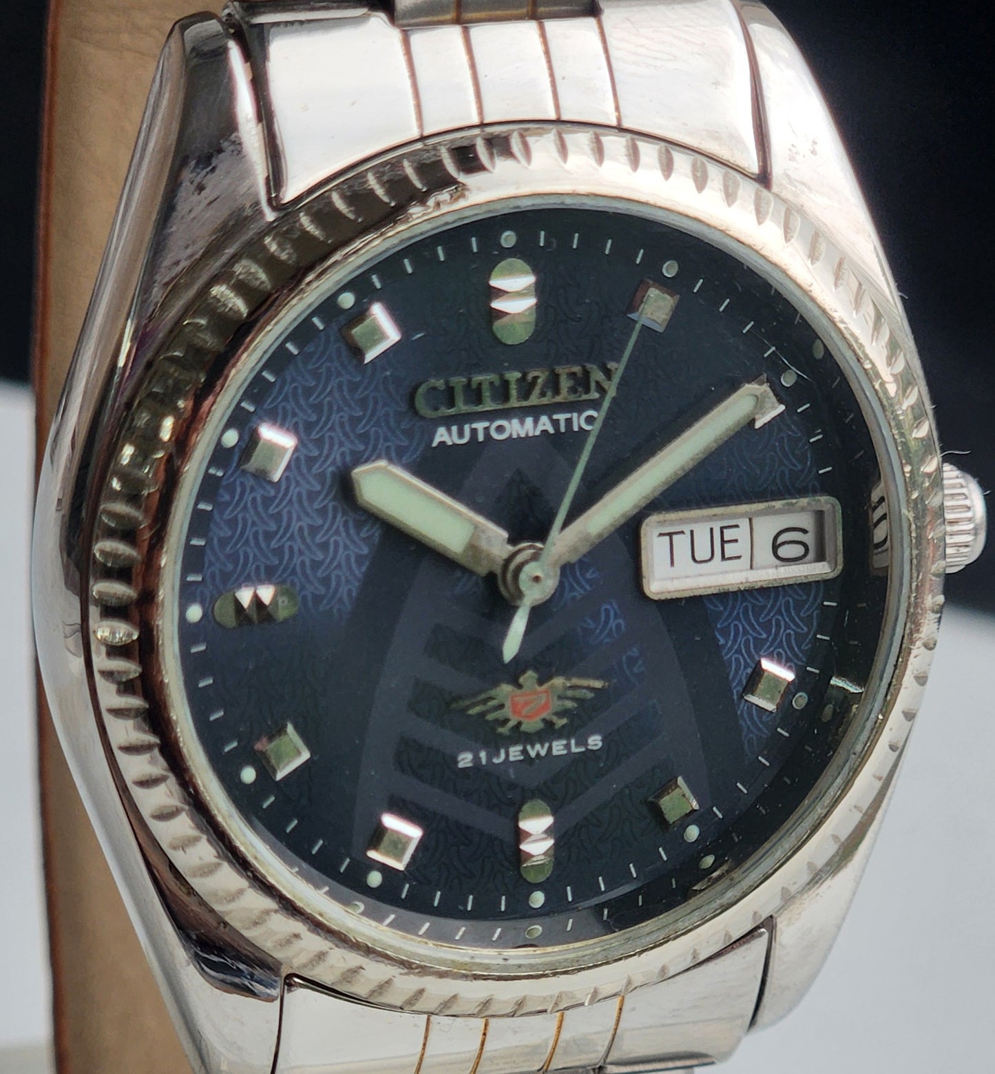 Vintage 1983 Original Citizen Automatic 8200 Blue Face 21 Jewels Day-Date Japanese Men's Wrist Watch ET05