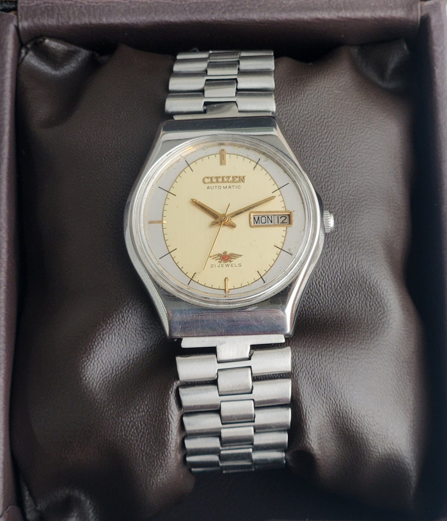 Vintage 1980 Original Citizen Automatic 8200 Golden Face 21 Jewels Day-Date Japanese Men's Wrist Watch ET06