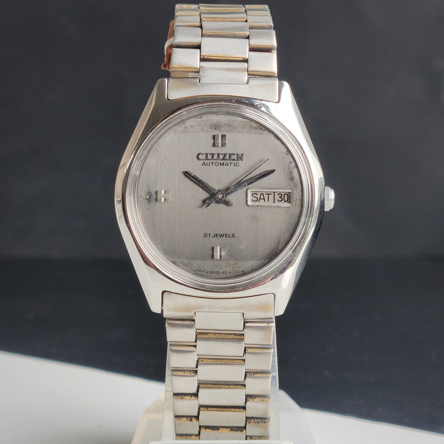 Vintage 1986 Original Citizen Automatic 8200 Grey Face 21 Jewels Day-Date Japanese Men's Wrist Watch ET07