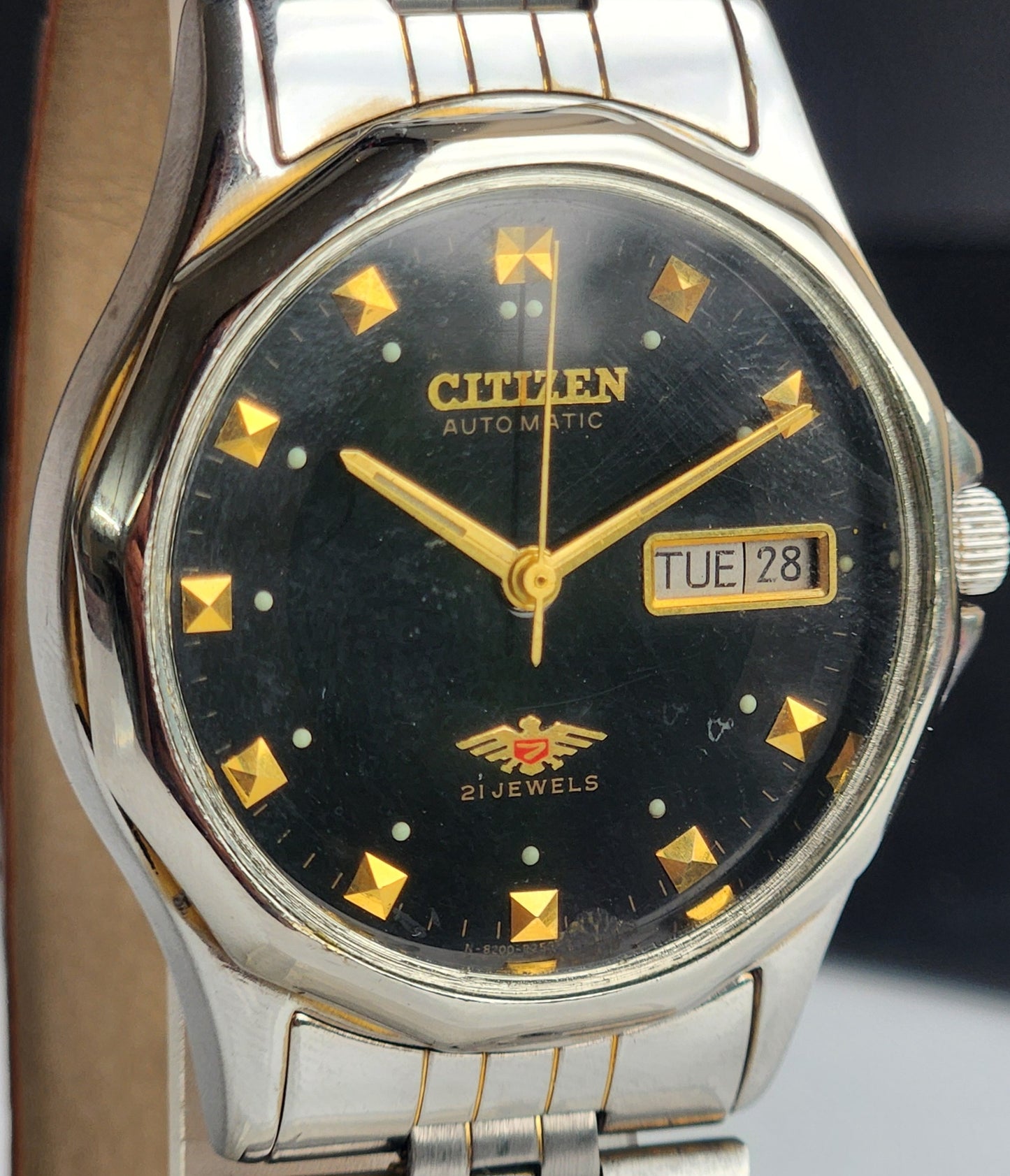 Vintage 1990 Original Citizen Automatic 8200 Black Face 21 Jewels Day-Date Japanese Men's Wrist Watch ET08