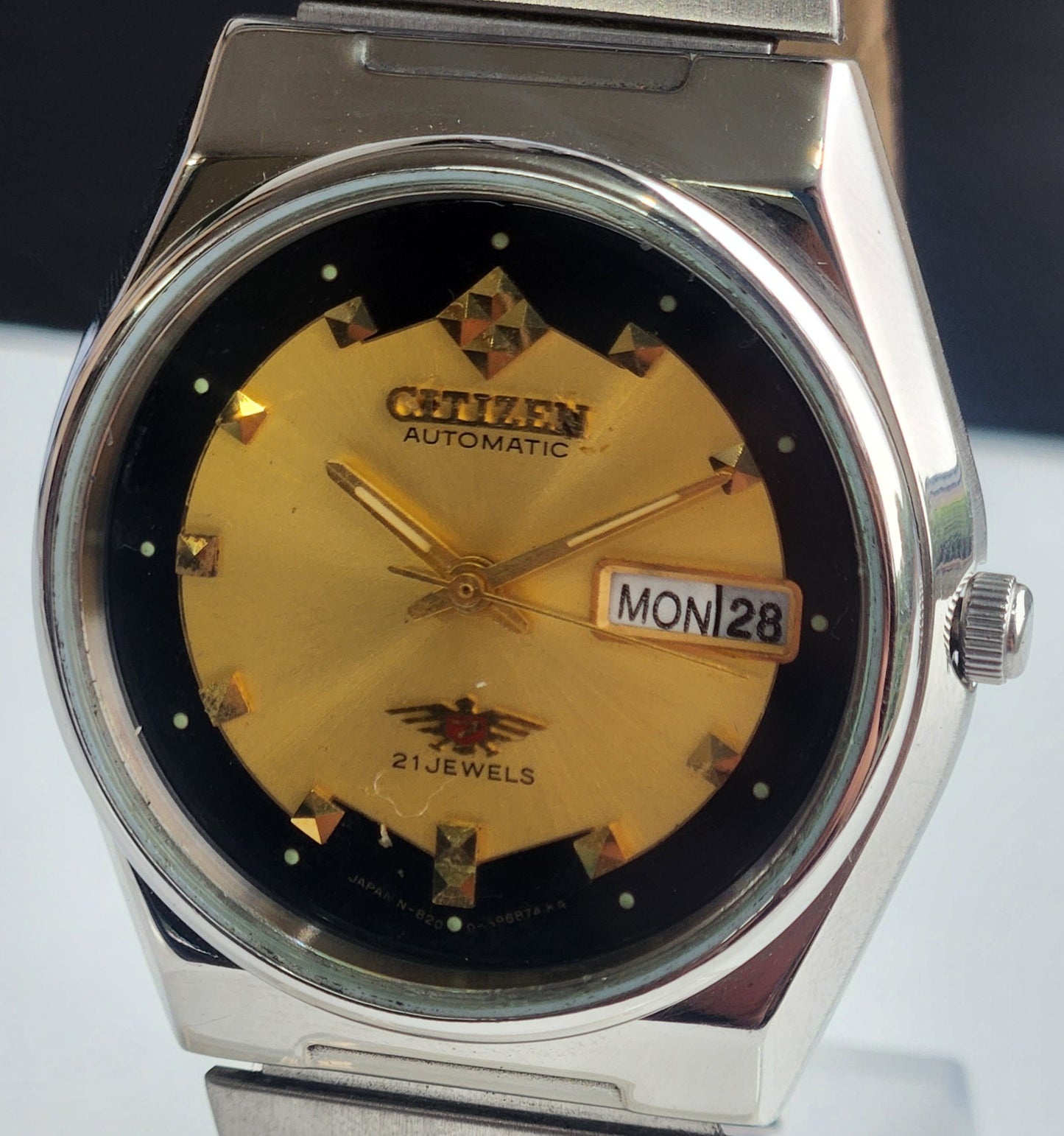 Vintage 1984 Original Citizen Automatic 8200 Golden Face 21 Jewels Day-Date Japanese Men's Wrist Watch ET10