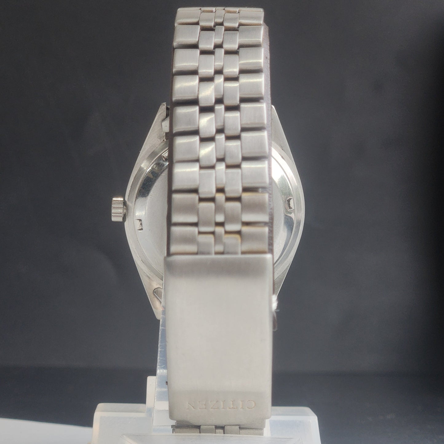 Vintage 1980 Original Citizen Automatic 8200 Grey Face 21 Jewels Day-Date Japanese Men's Wrist Watch ET15