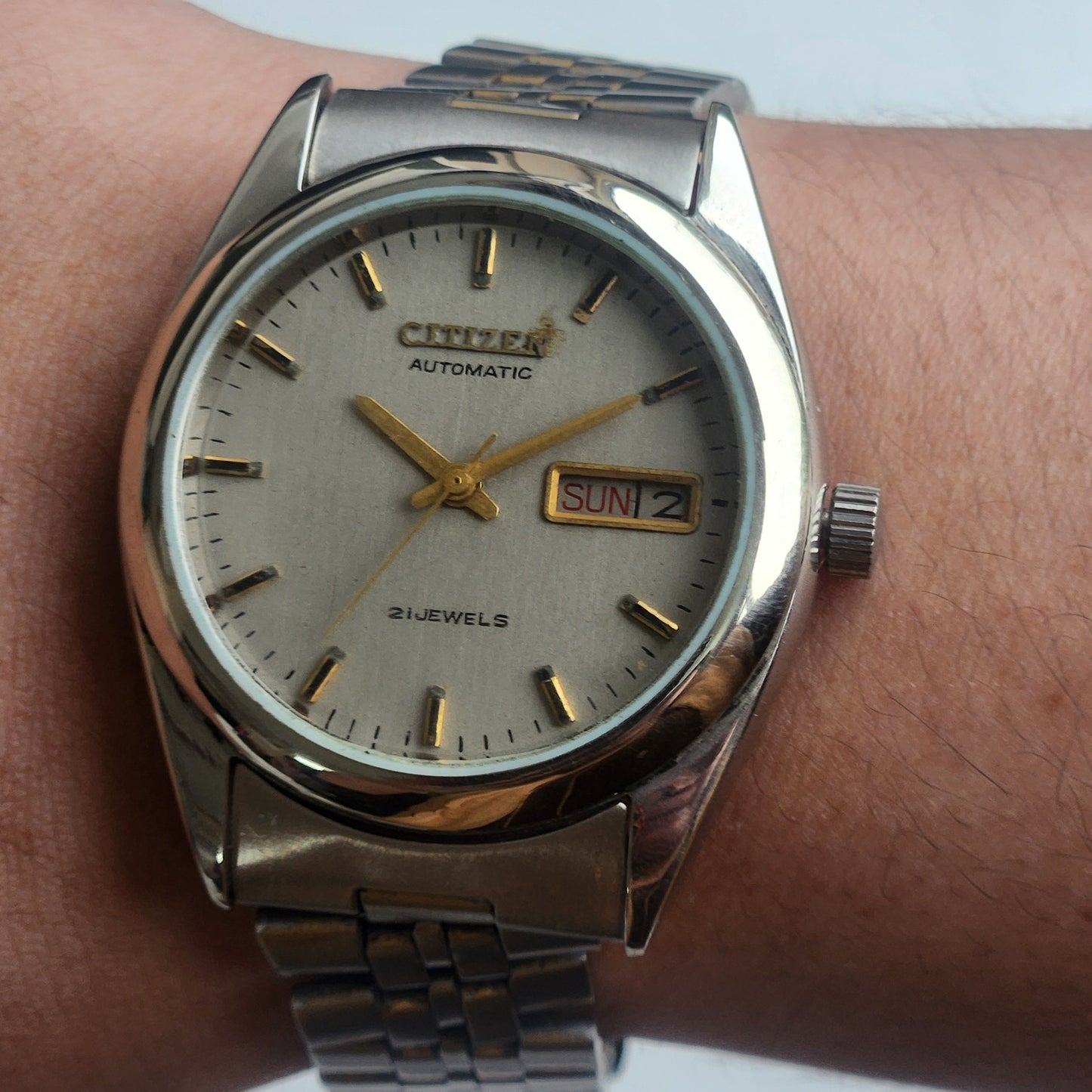 Vintage 1980 Original Citizen Automatic 8200 Grey Face 21 Jewels Day-Date Japanese Men's Wrist Watch ET15
