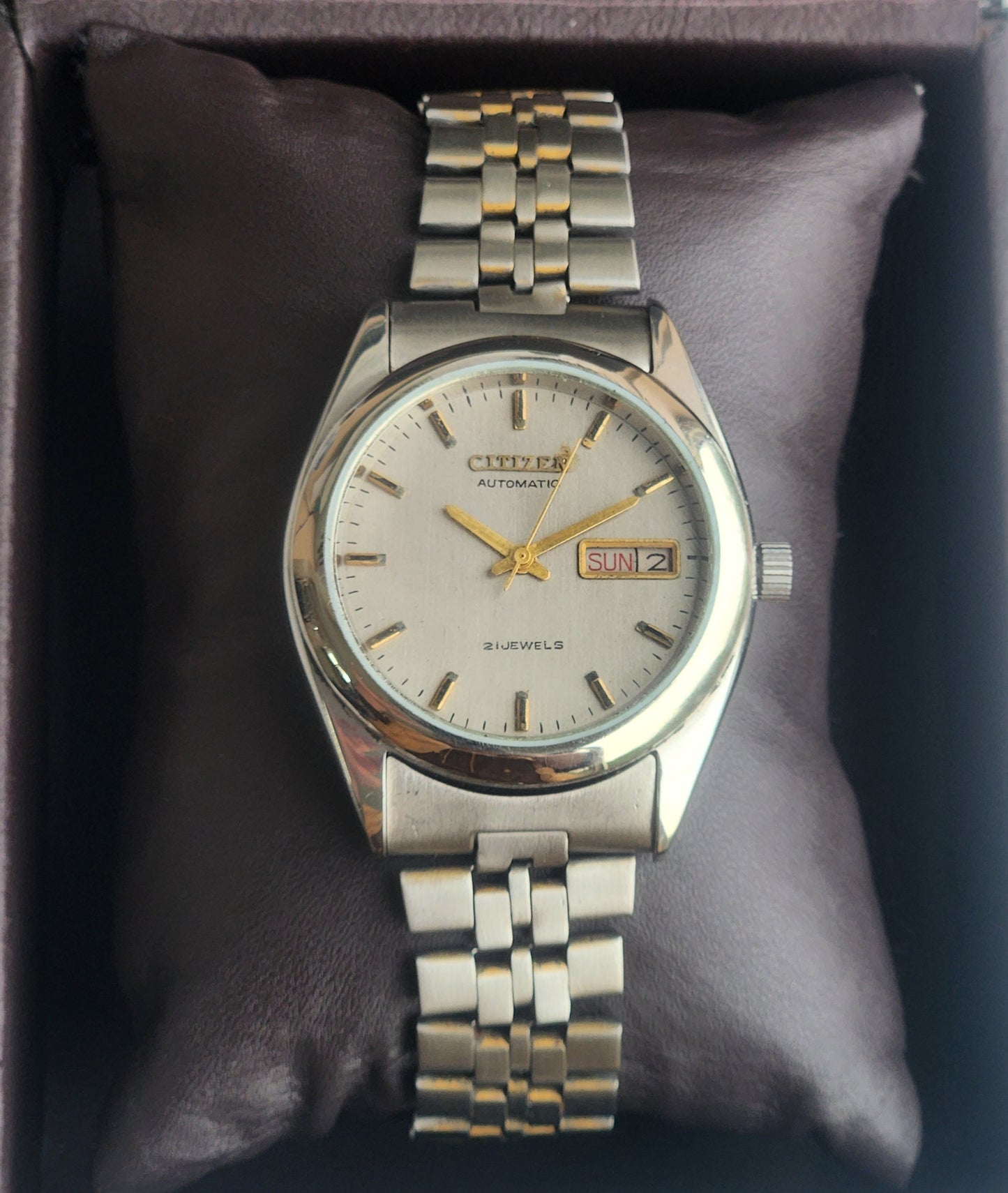Vintage 1980 Original Citizen Automatic 8200 Grey Face 21 Jewels Day-Date Japanese Men's Wrist Watch ET15
